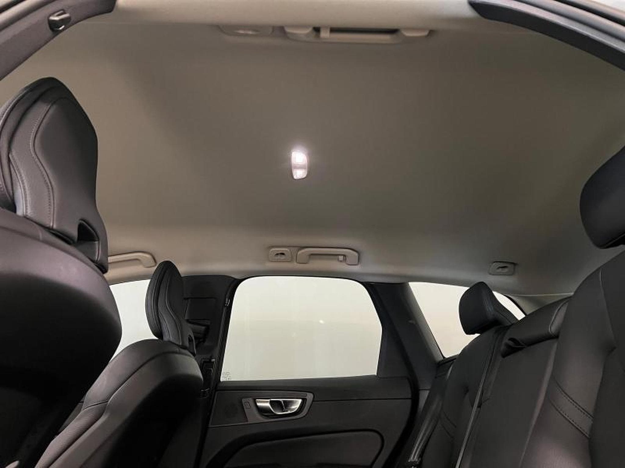 Volvo XC60 Core (2025) - Foto 15