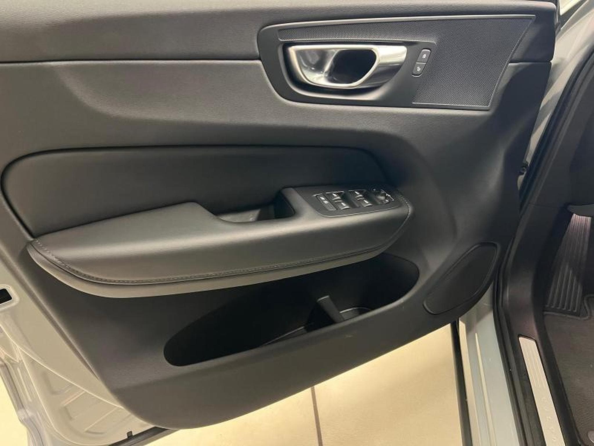 Volvo XC60 Core (2025) - Foto 18