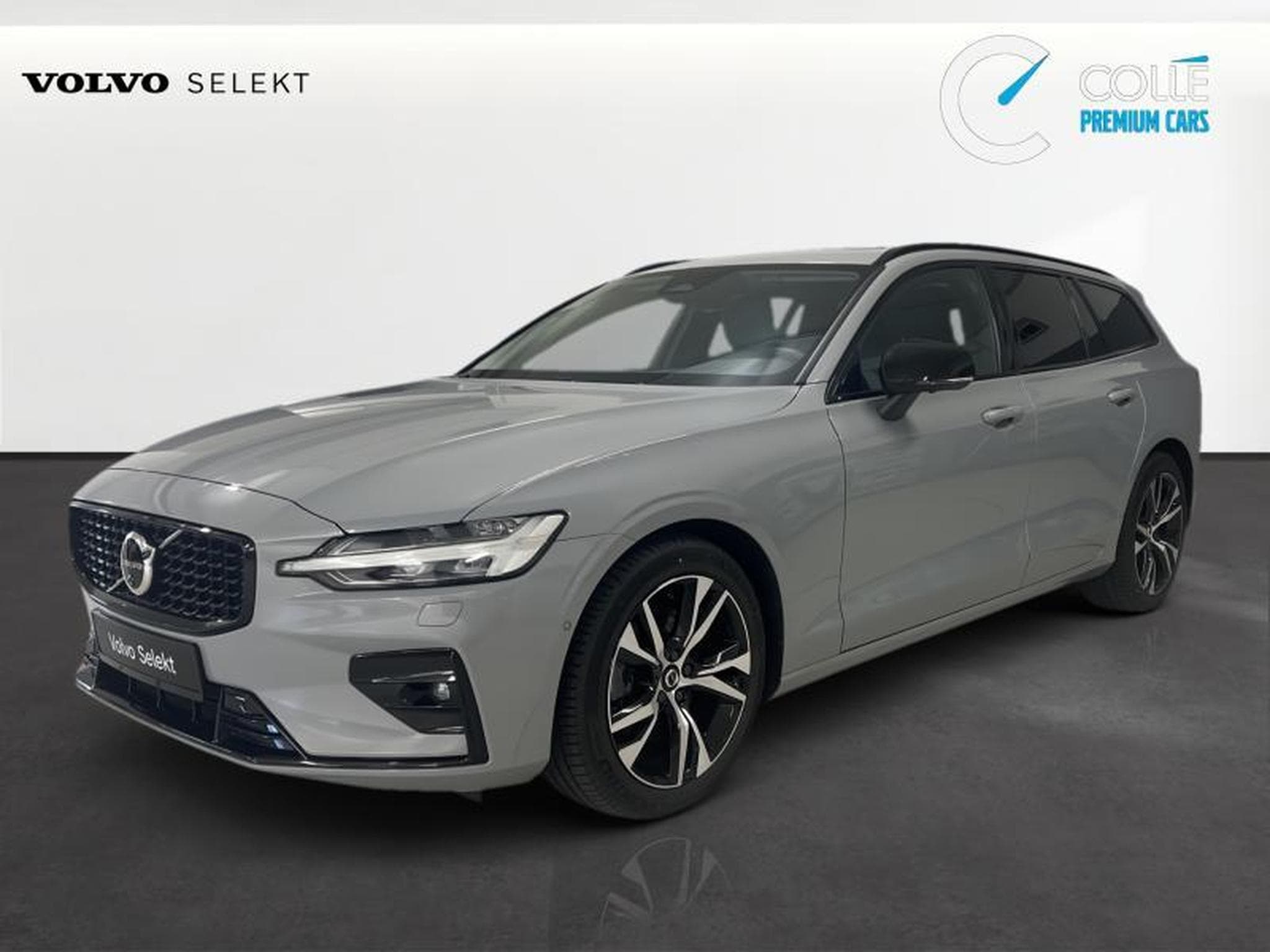 Volvo V60 Plus Dark (2025) - Foto 1