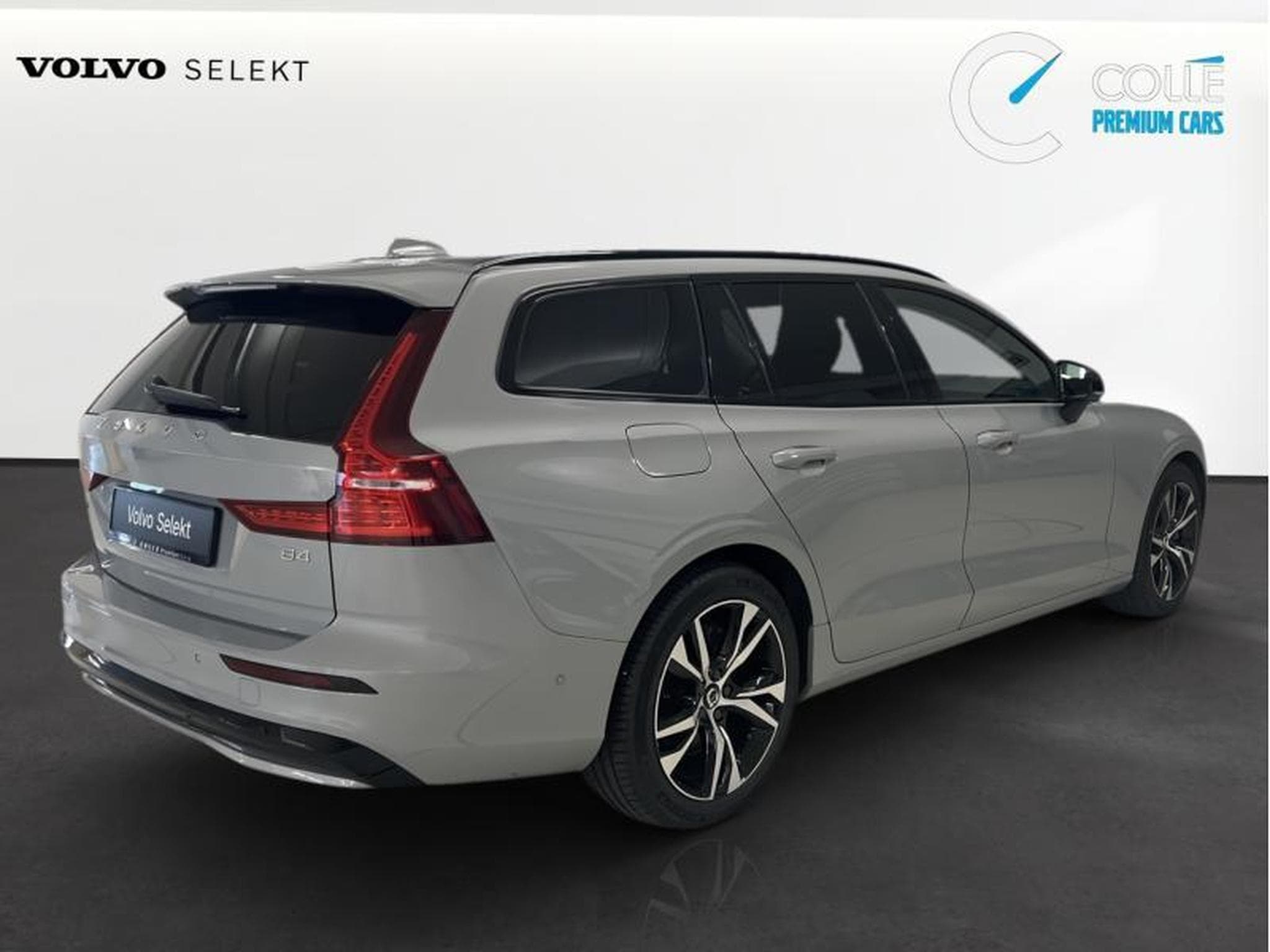Volvo V60 Plus Dark (2025) - Foto 2