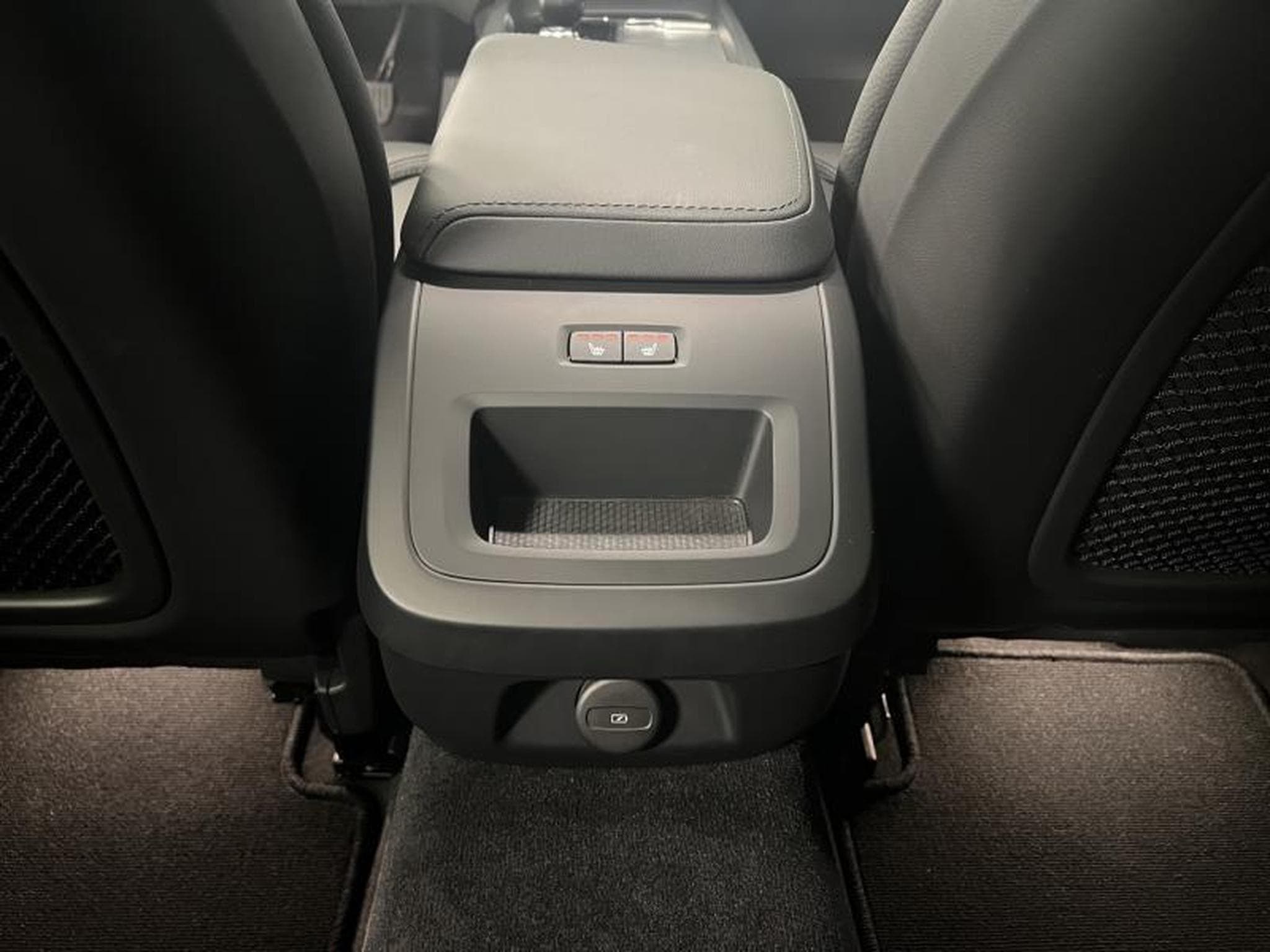Volvo V60 Plus Dark (2025) - Foto 20