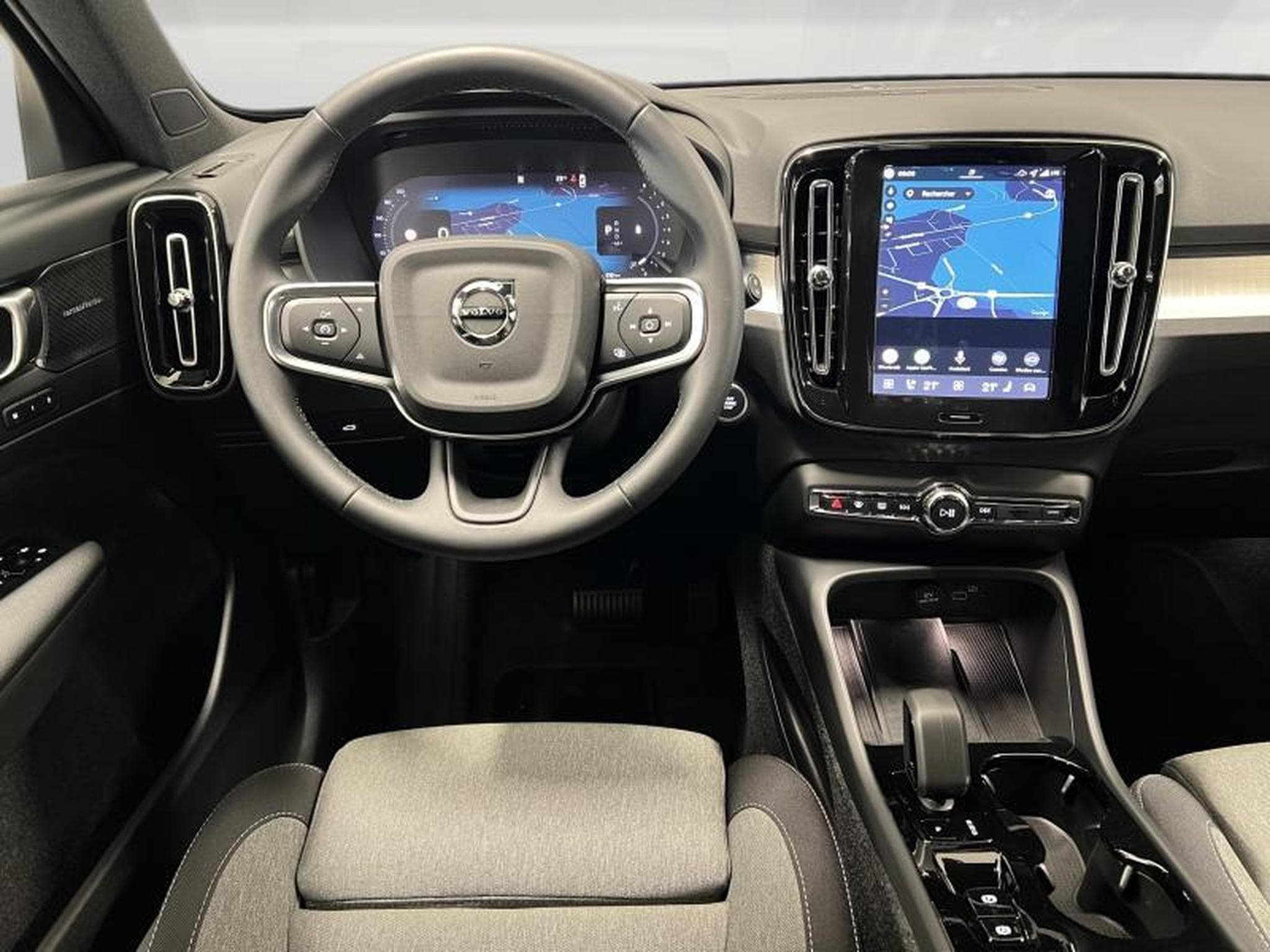 Volvo XC40 Plus Dark (2025) - Foto 14