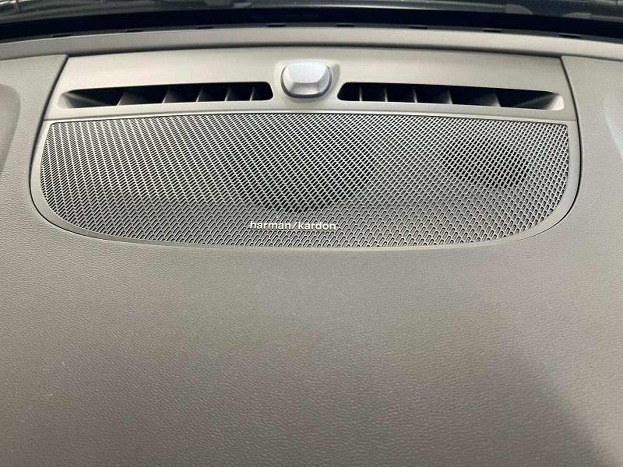 Volvo XC40 Plus Dark (2025) - Foto 15