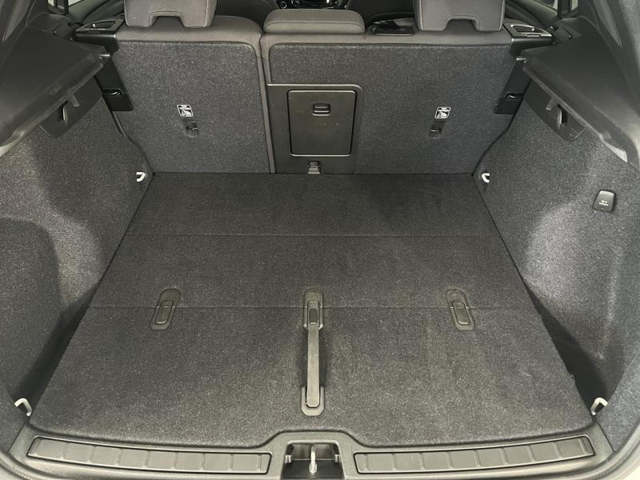 Volvo XC40 Plus Dark (2025) - Foto 20