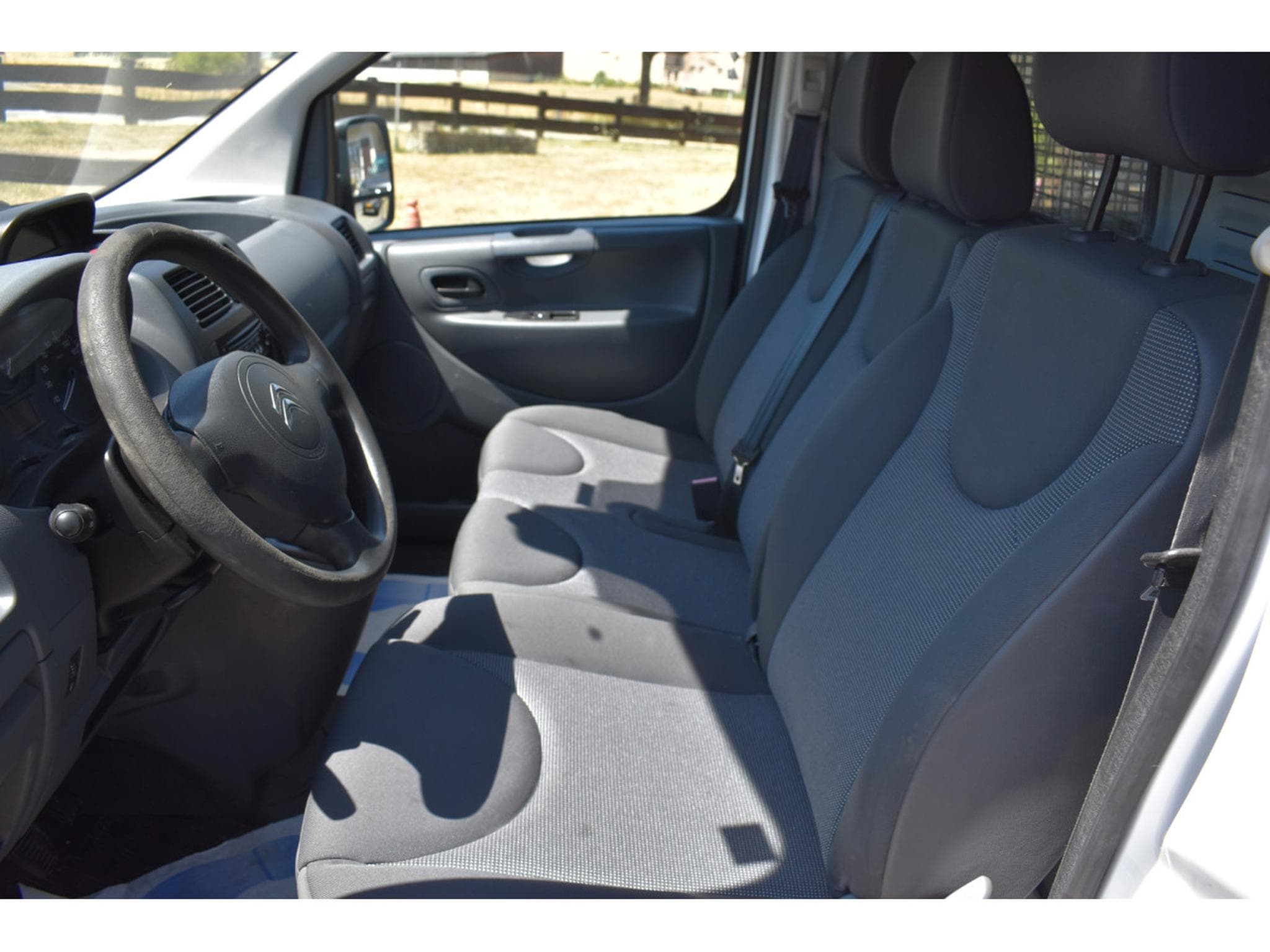 Citroën Jumpy 1,6 HDI 3 places Airco (2015) - Photo 12