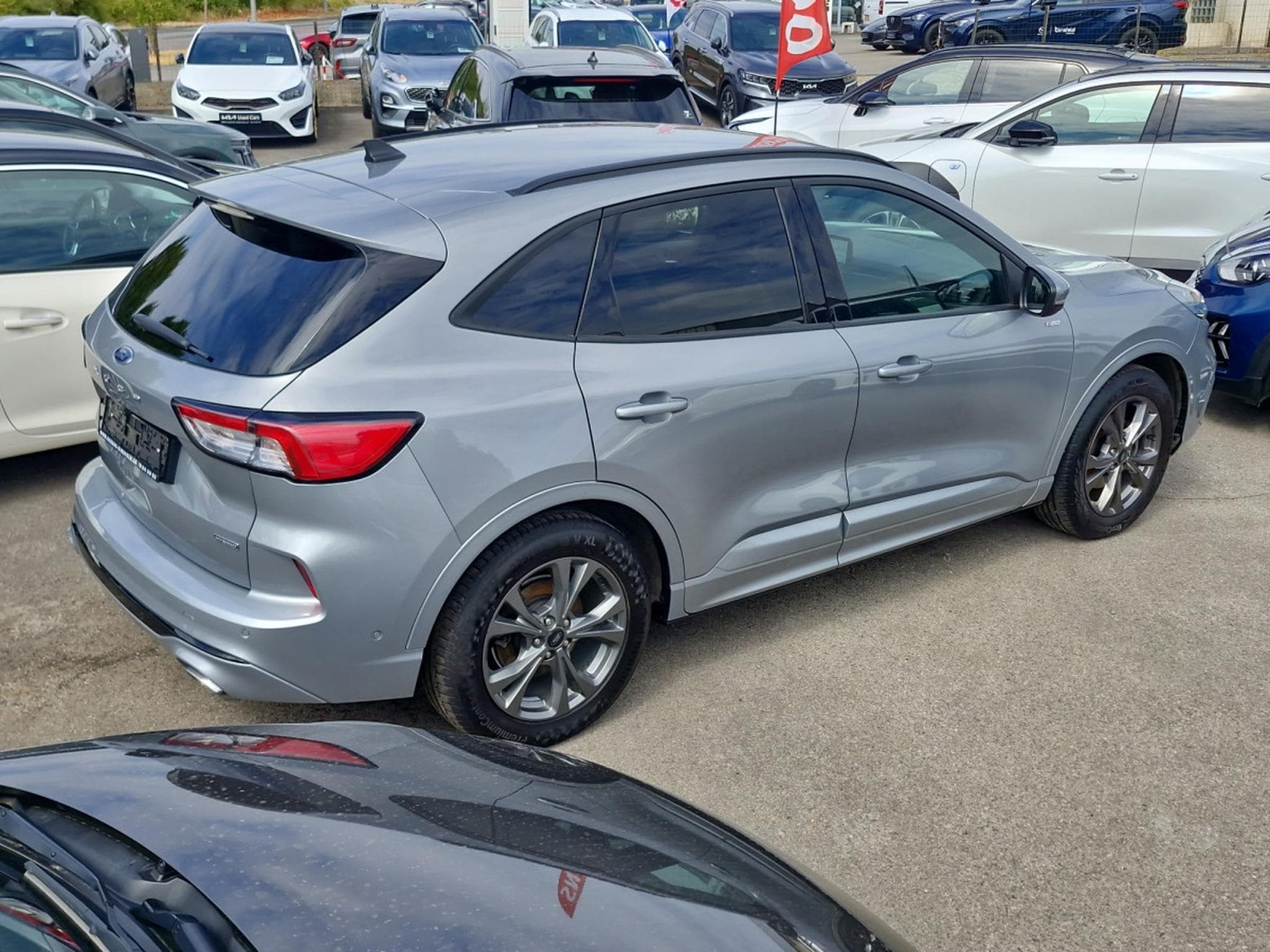 Ford Kuga FHEV 2.5 Duratec AWD ST-Line X (134 kW) (2023) - Foto 5