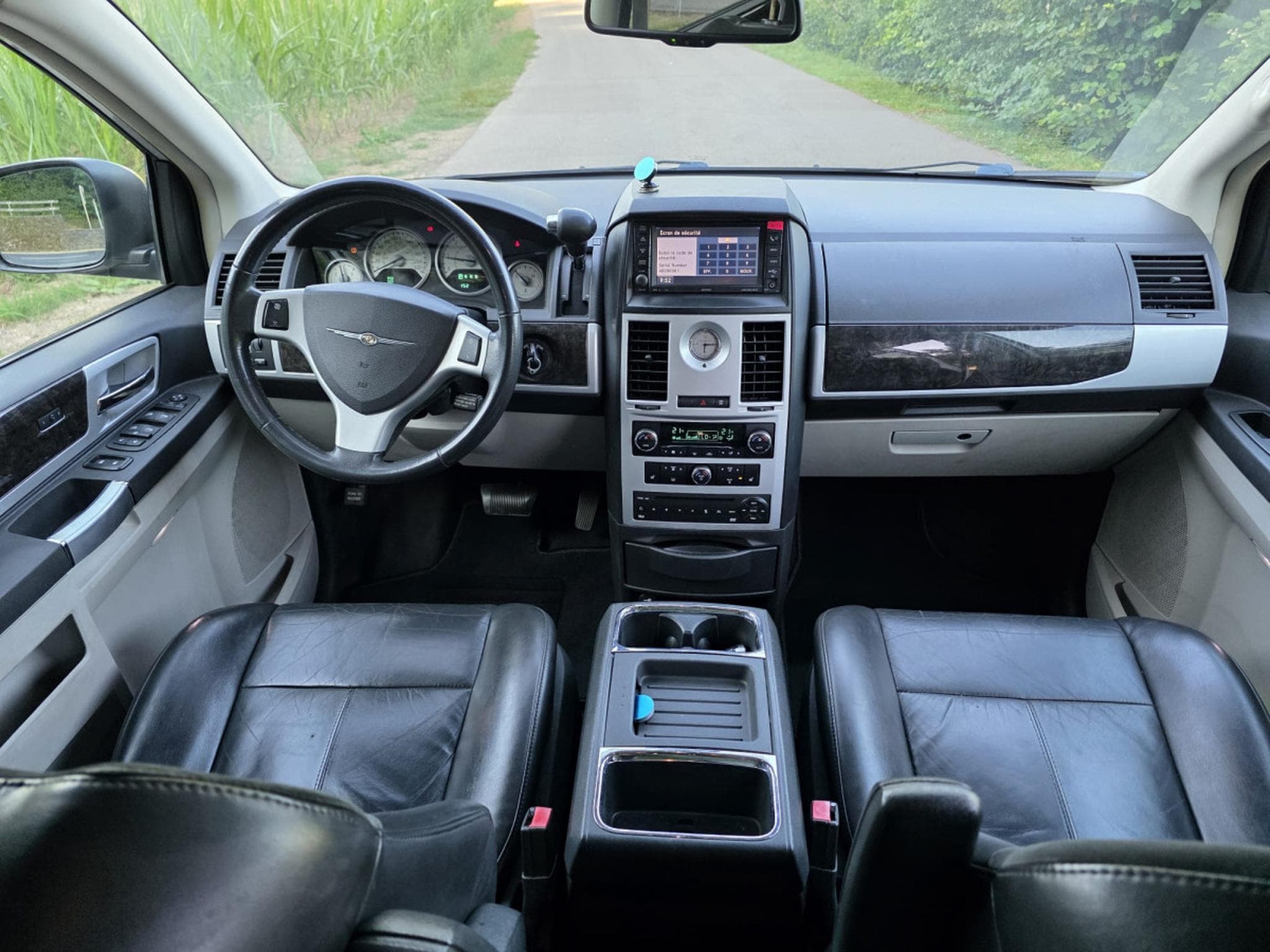 Chrysler Grand Voyager 2.8 CRD Limited Aut. 7 places (2010) - Photo 5