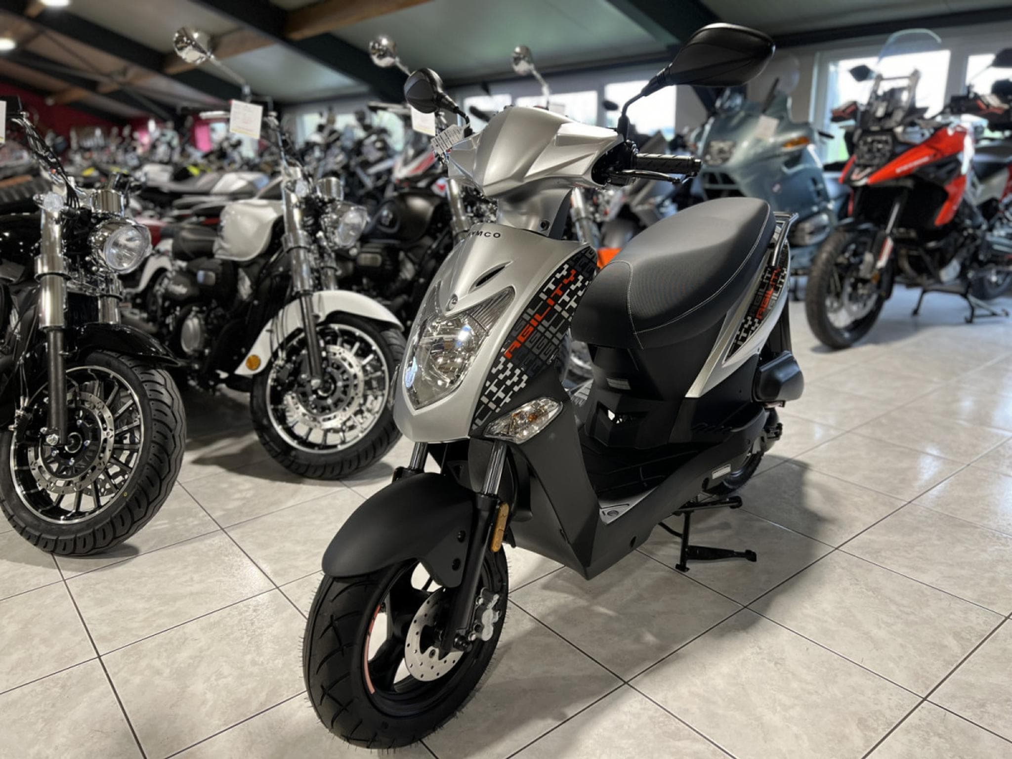 Kymco Agility CLASSE A  4T 25 km/h (2026) - Foto 2