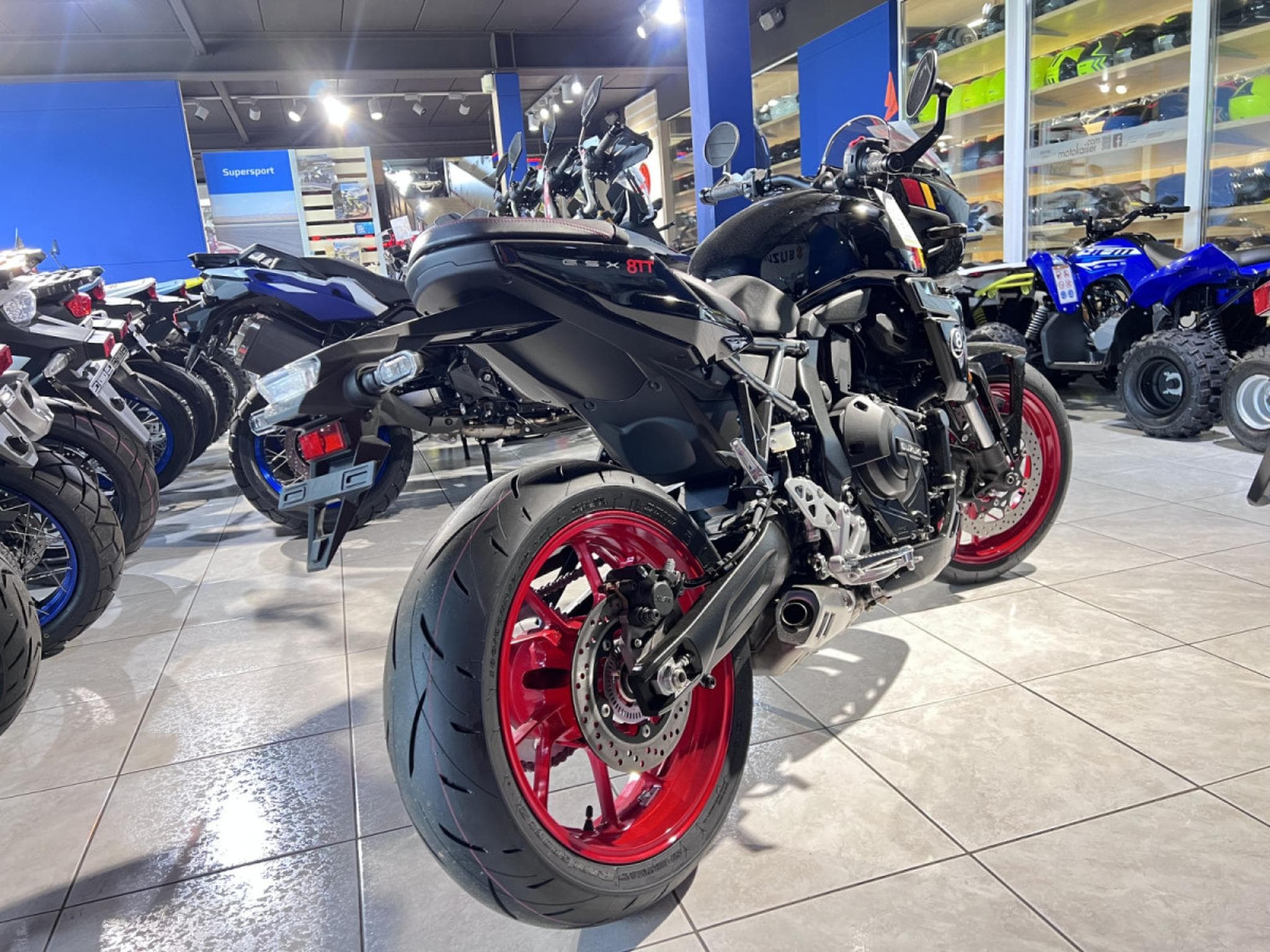 Suzuki GSX-8TT (2026) - Photo 3