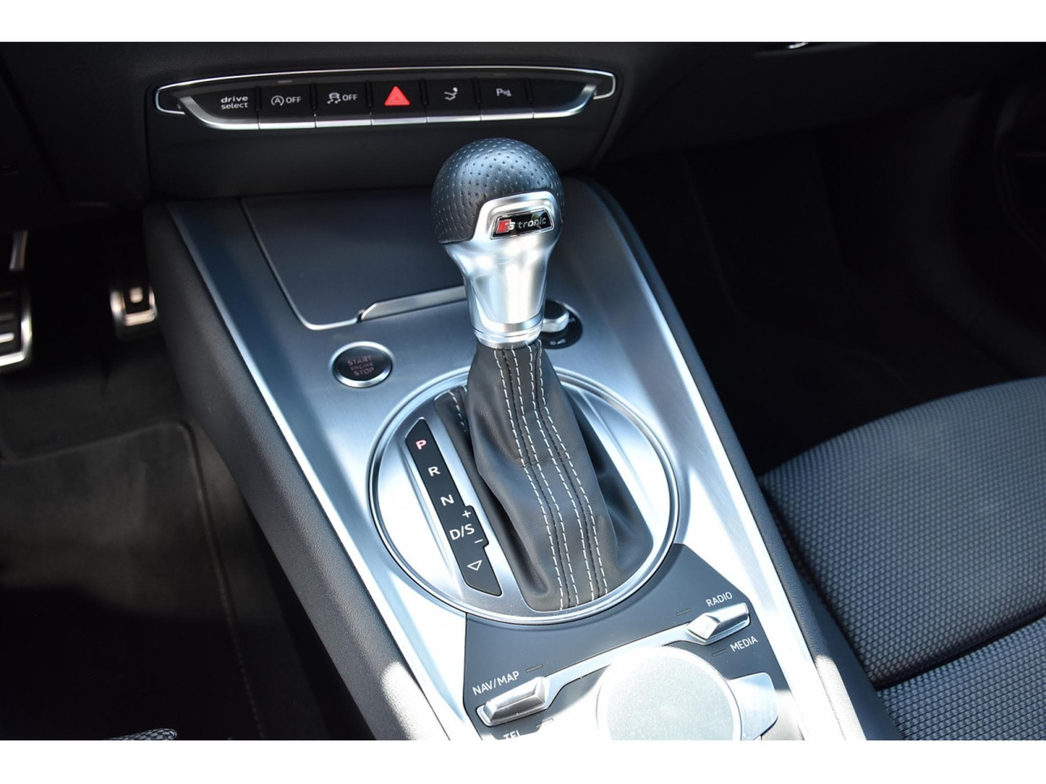 Audi TT Coupé 45 TFSI S-Line S-Tronic B&O CAM KEYLESS JA20 1° MAIN (2022) - Foto 18