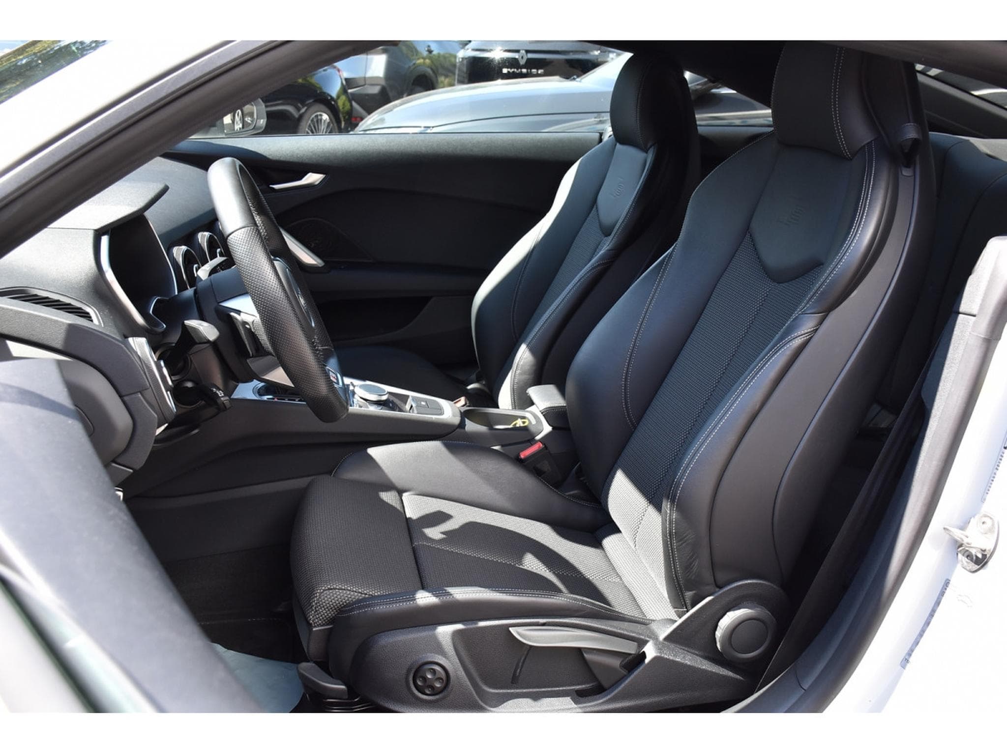 Audi TT Coupé 45 TFSI S-Line S-Tronic B&O CAM KEYLESS JA20 1° MAIN (2022) - Foto 6