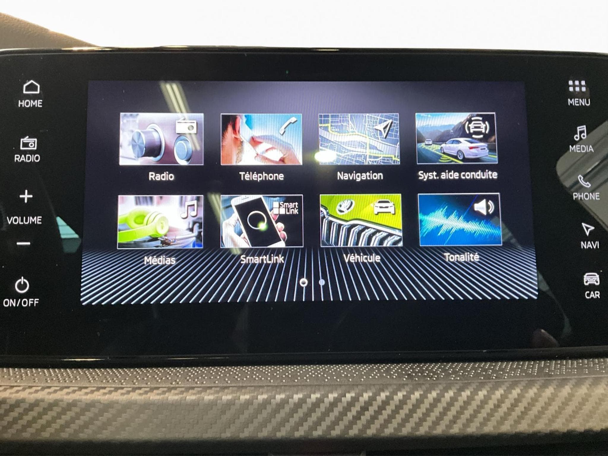Skoda Scala Monte-Carlo+DSG+Pano+LED (2025) - Foto 13