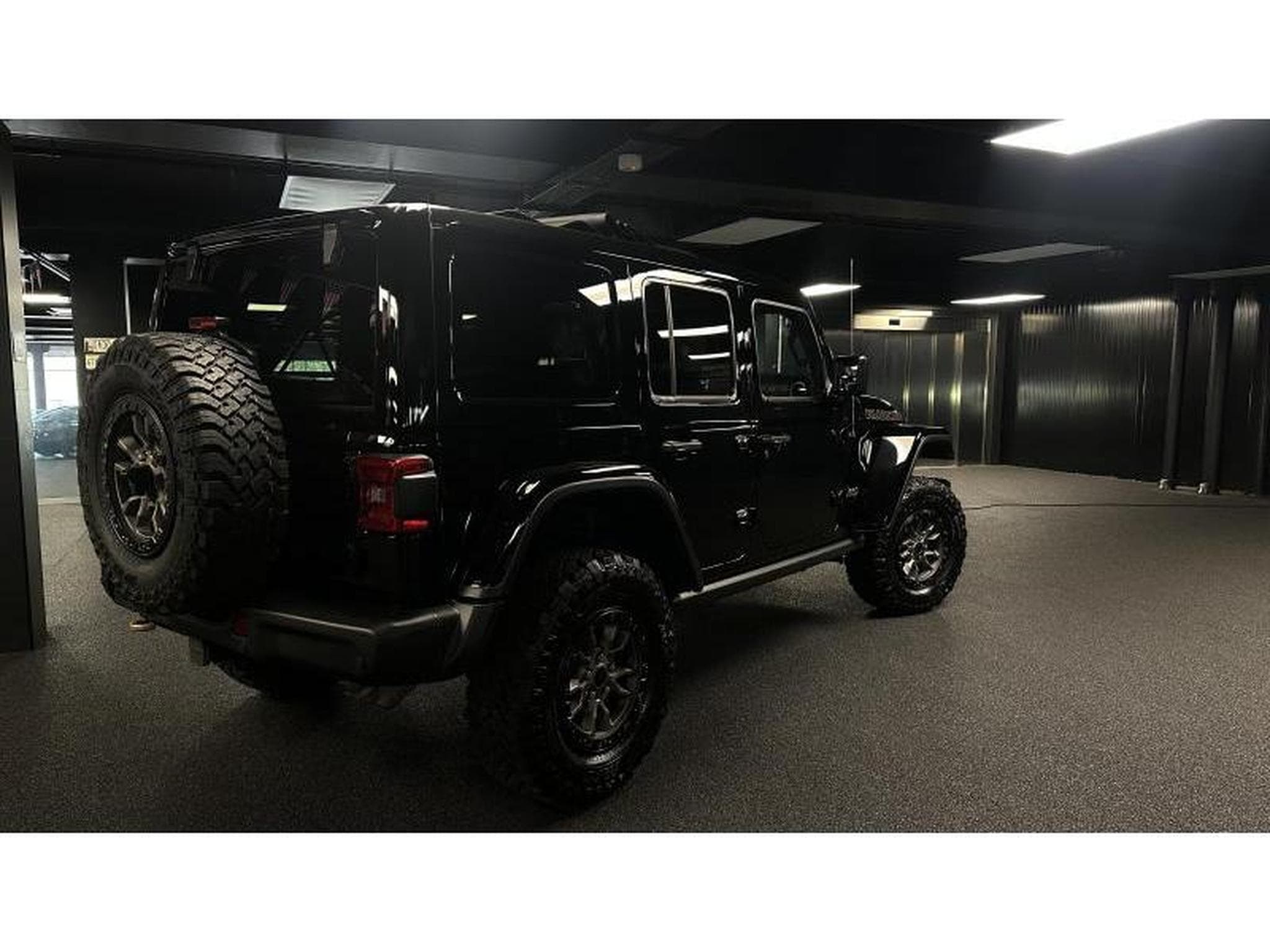 Jeep Wrangler Rubicon 392 6.4 HEMI V8 (2023) - Photo 7