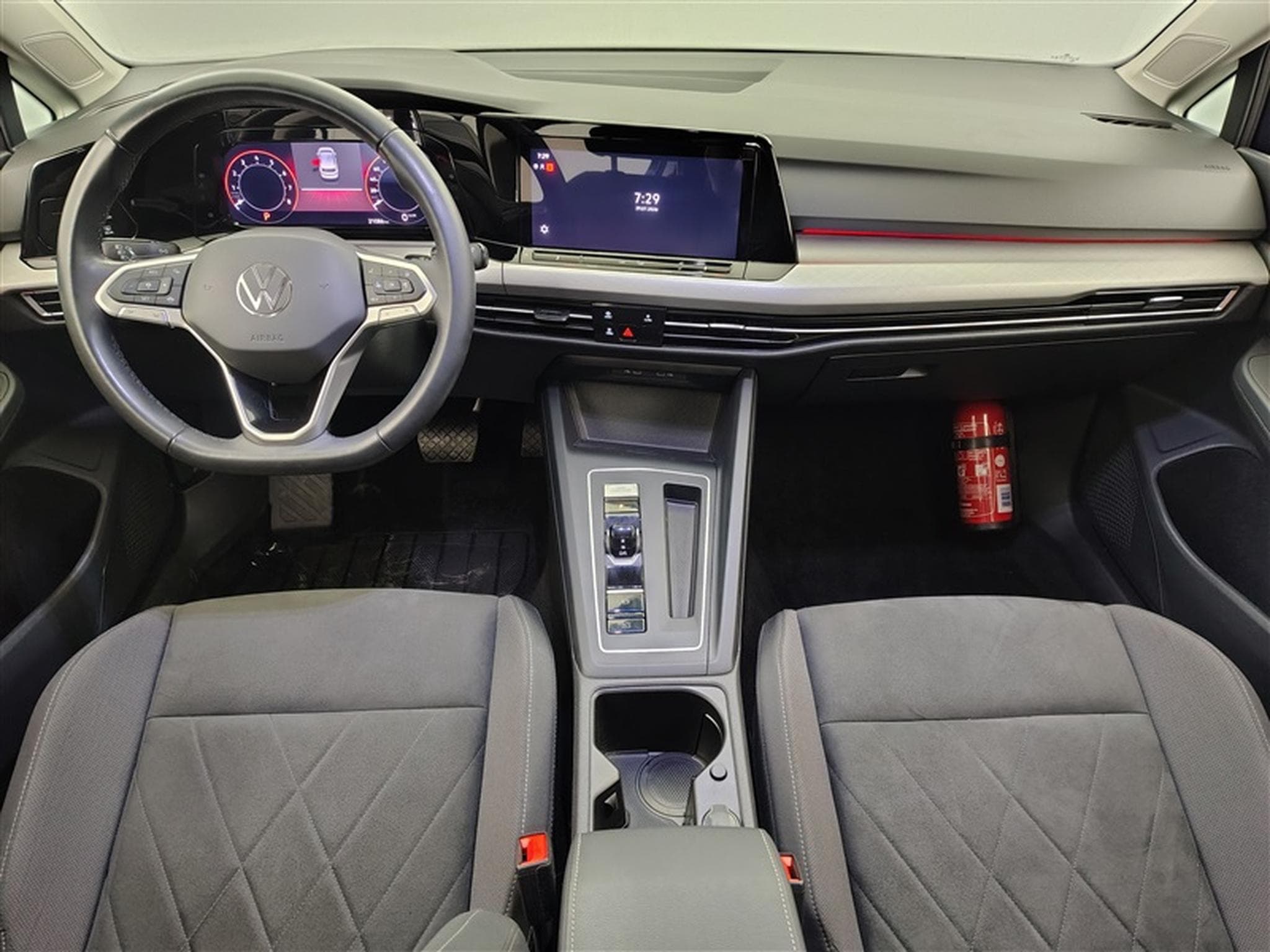 VW Golf 1.0 eTSI Life OPF DSG (2023) - Foto 8