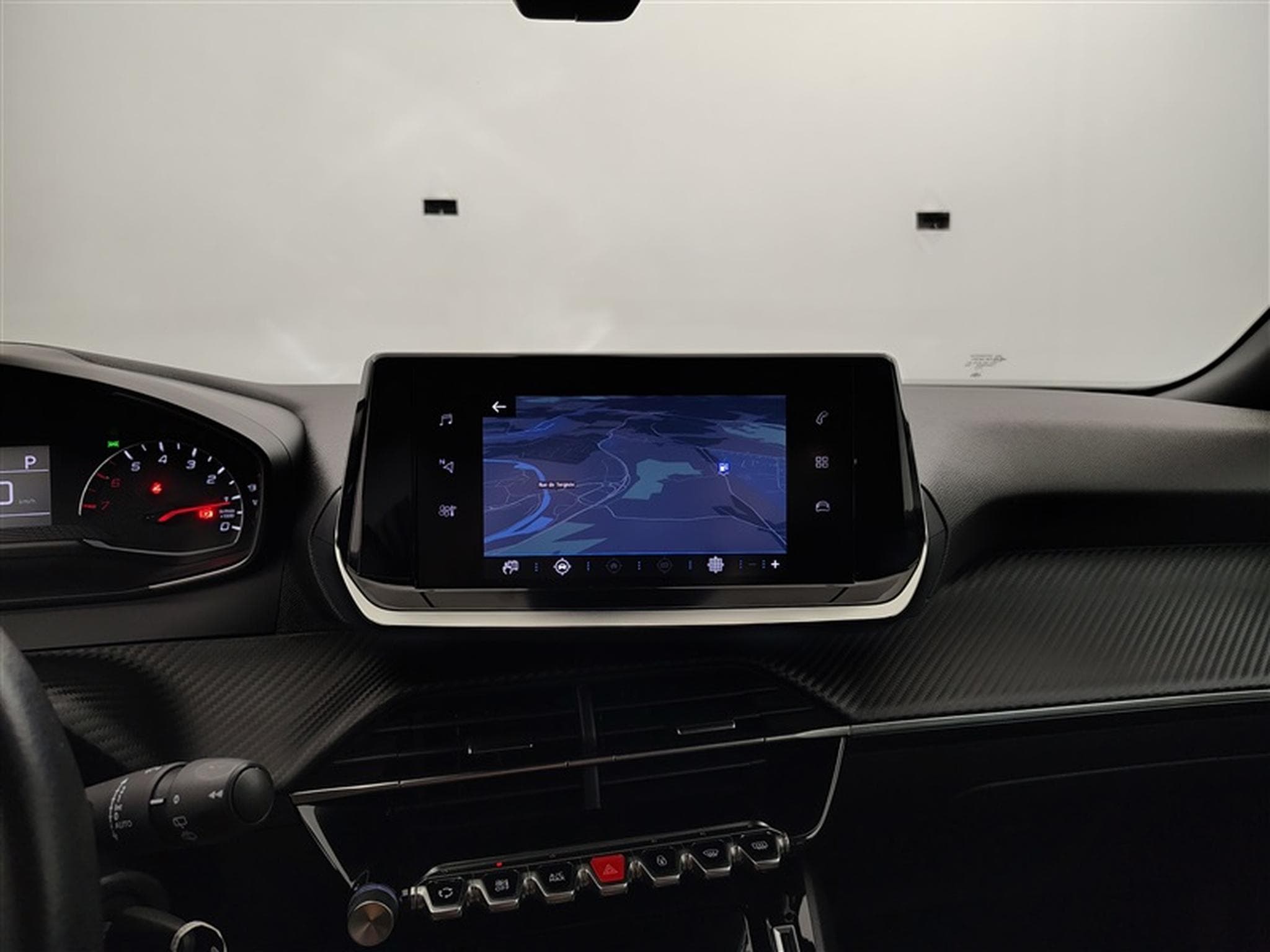 Peugeot 2008 1.2 PureTech 130Cv EAT8 Allure S-CUIR / NAVI / FULL LED (2023) - Foto 11