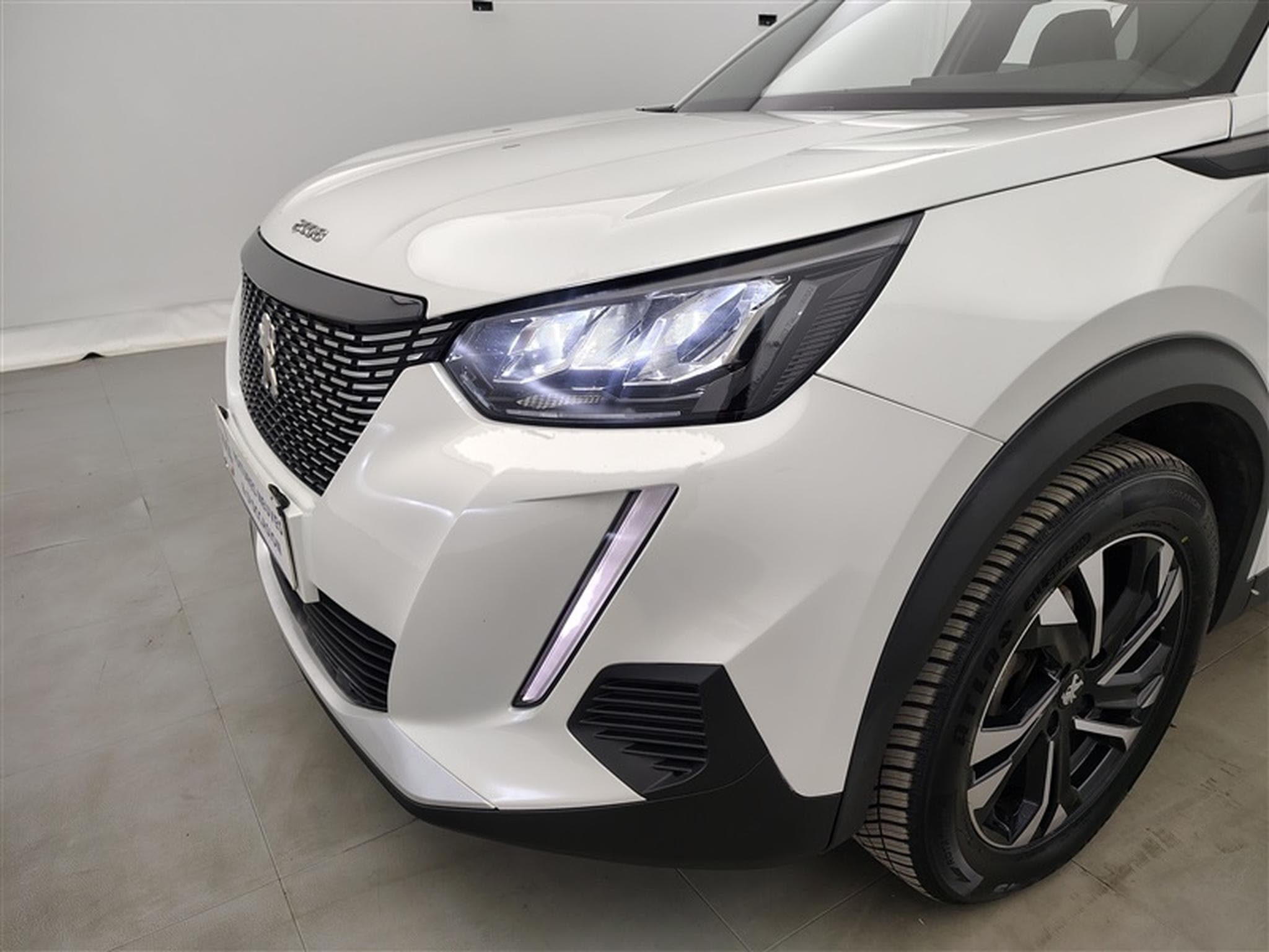 Peugeot 2008 1.2 PureTech 130Cv EAT8 Allure S-CUIR / NAVI / FULL LED (2023) - Foto 15