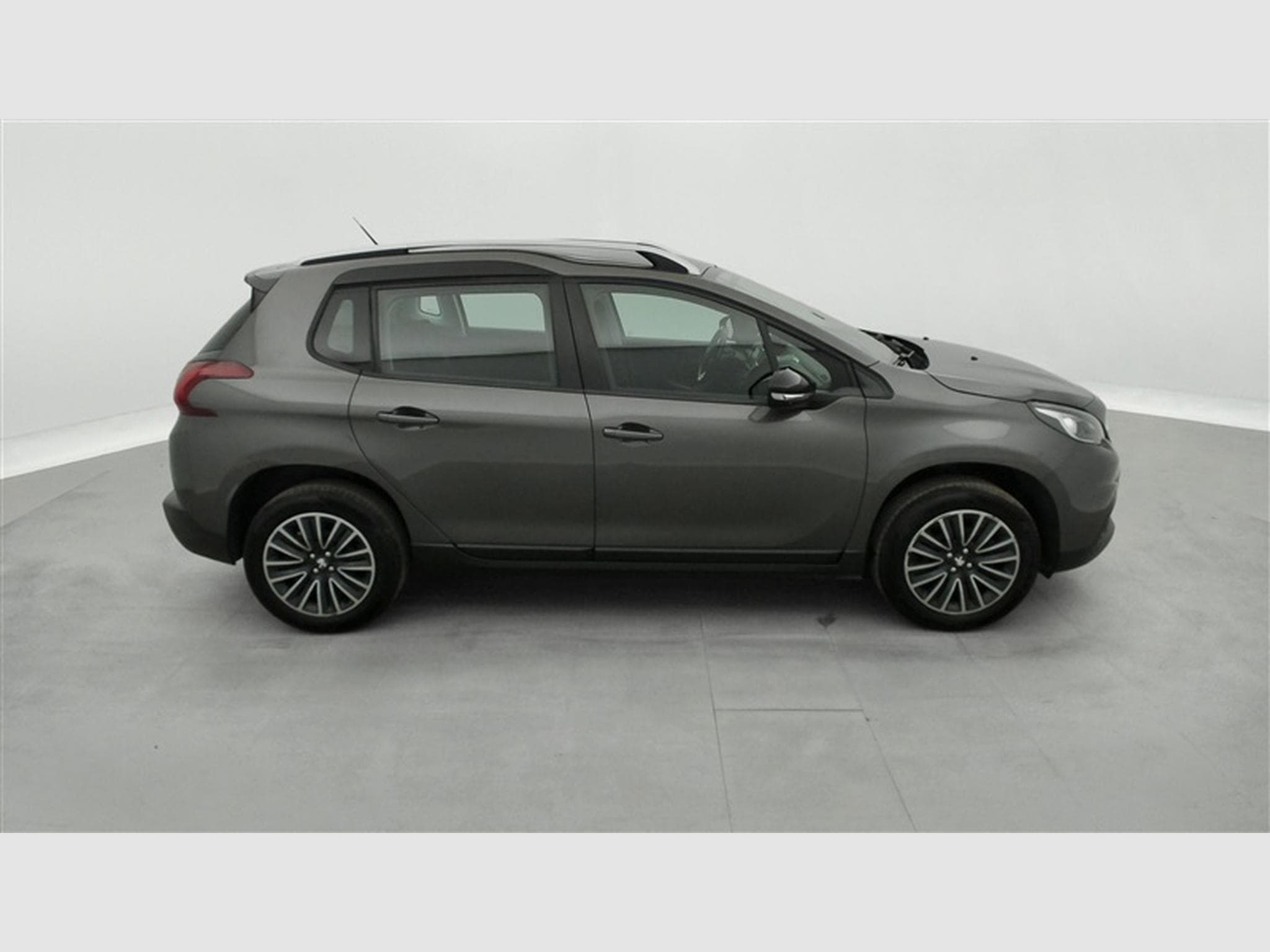Peugeot 2008 1.2 PureTech 82Cv Active CLIM / BLUETOOTH / PDC (2019) - Foto 23