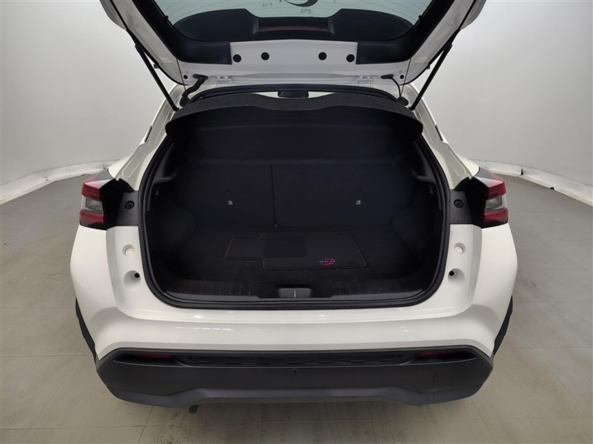 Nissan Juke 1.6 HEV N-Connecta AMT (2023) - Foto 14