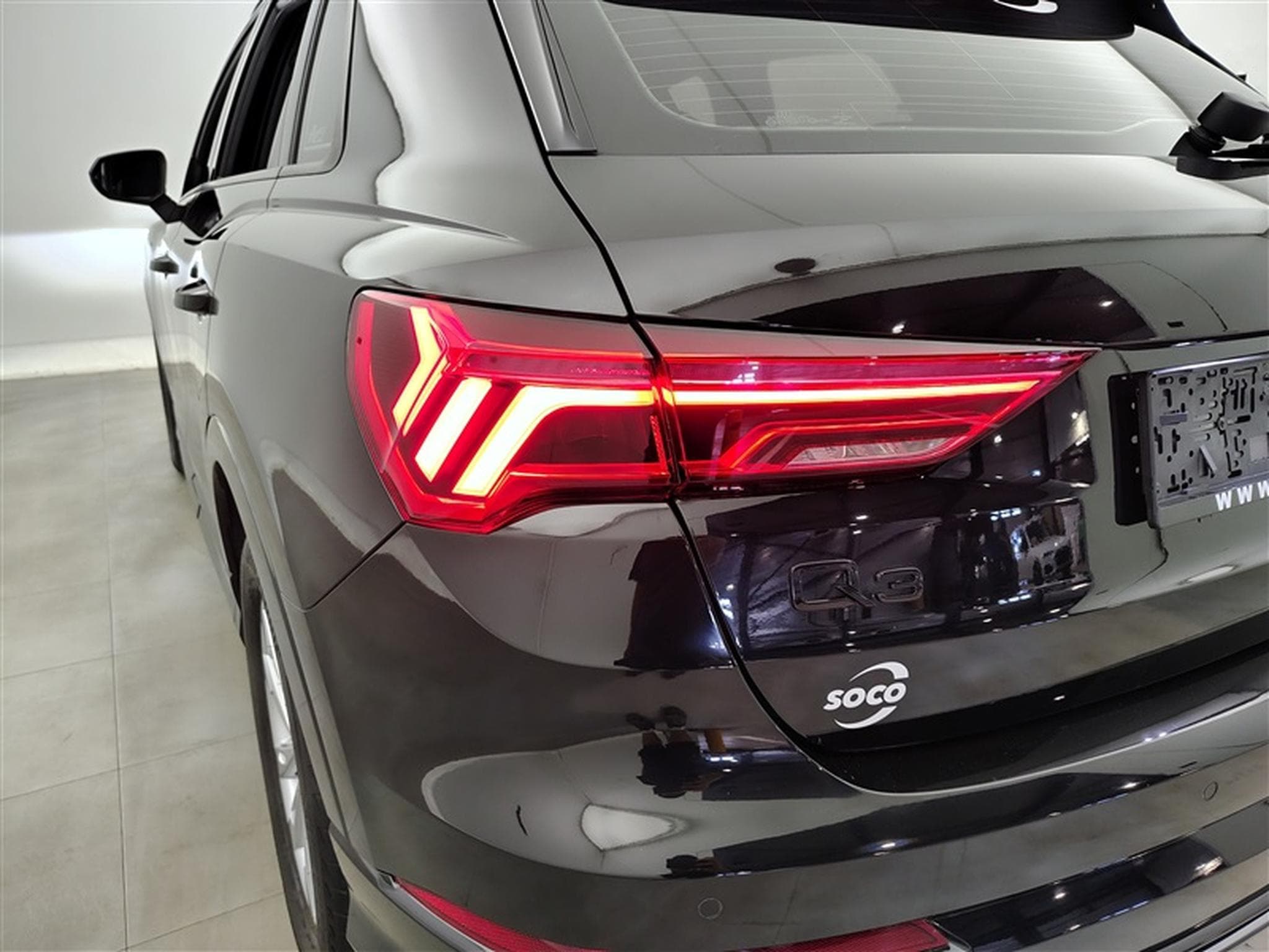 Audi Q3 35 TFSI 150cv S-Line NAVI / FULL LED / CUIR PARTIEL / JA 18" (2020) - Foto 16