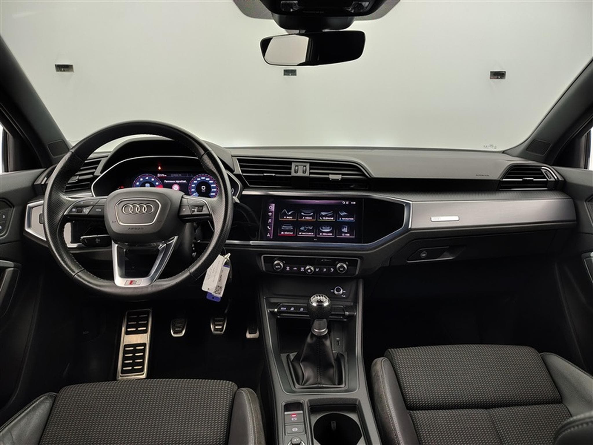 Audi Q3 35 TFSI 150cv S-Line NAVI / FULL LED / CUIR PARTIEL / JA 18" (2020) - Foto 8