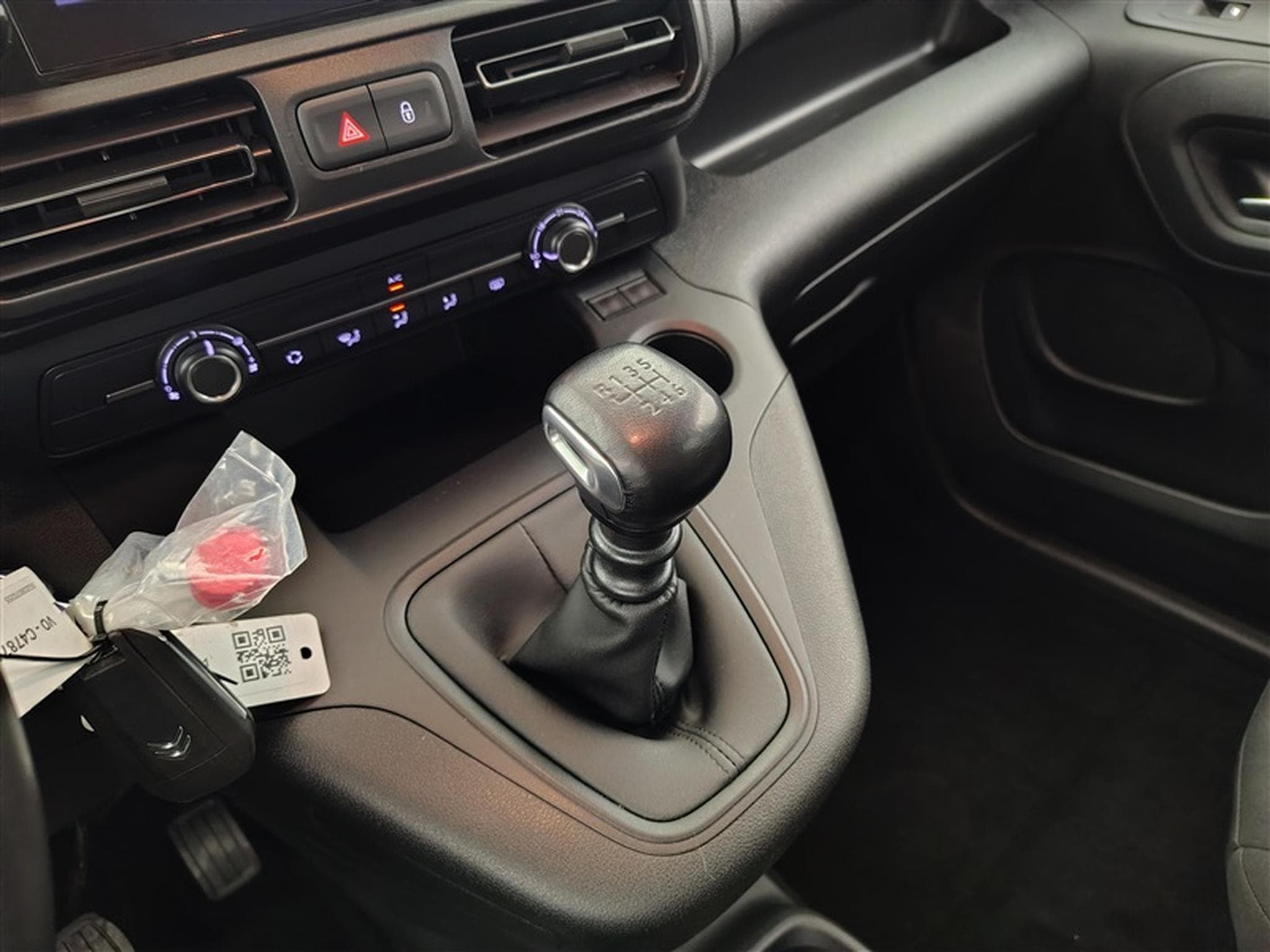 Citroen Berlingo 1.2 PureTech M *NAVI/CAM360/CARPLAY/PDC* (2022) - Foto 12