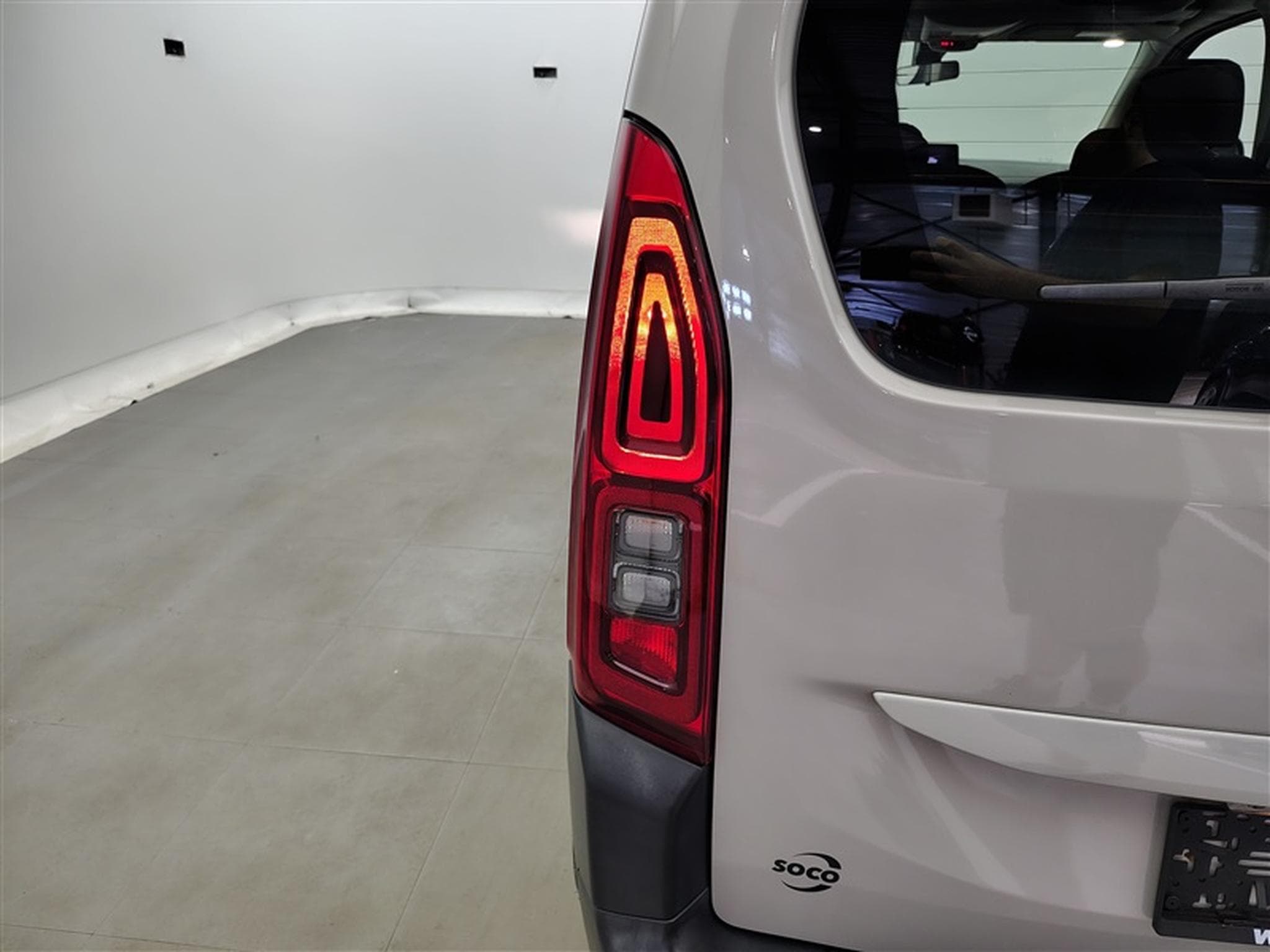 Citroen Berlingo 1.2 PureTech M *NAVI/CAM360/CARPLAY/PDC* (2022) - Foto 16