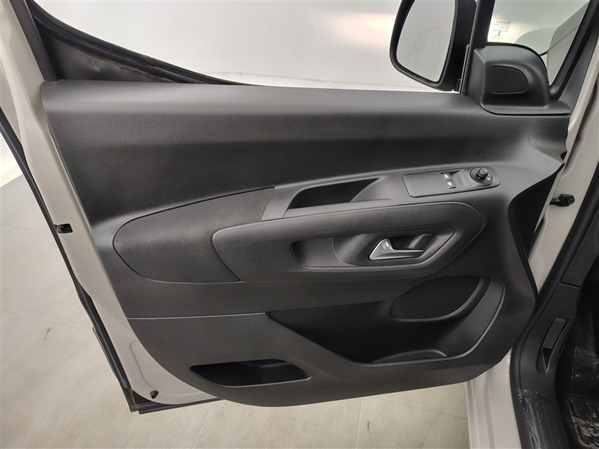 Citroen Berlingo 1.2 PureTech M *NAVI/CAM360/CARPLAY/PDC* (2022) - Foto 17