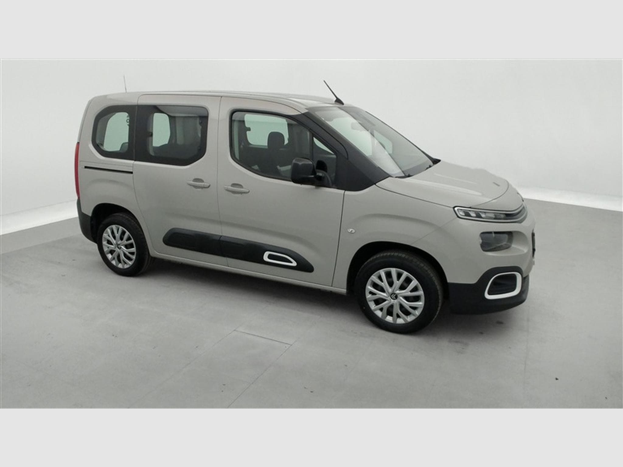 Citroen Berlingo 1.2 PureTech M *NAVI/CAM360/CARPLAY/PDC* (2022) - Foto 25