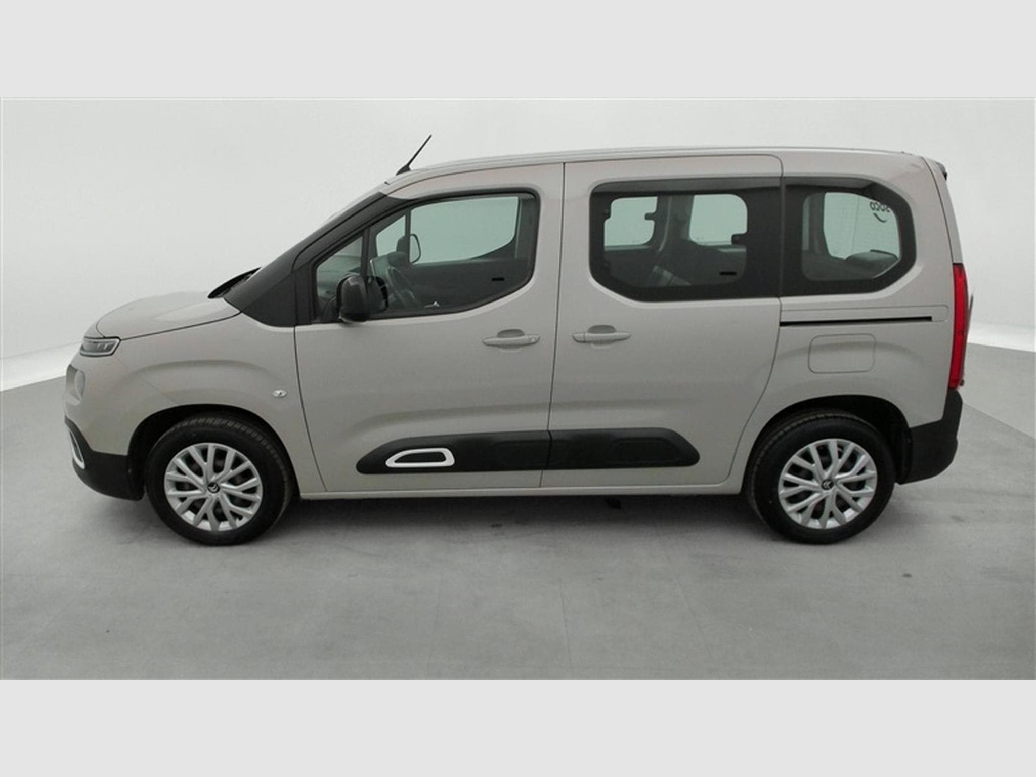 Citroen Berlingo 1.2 PureTech M *NAVI/CAM360/CARPLAY/PDC* (2022) - Foto 3