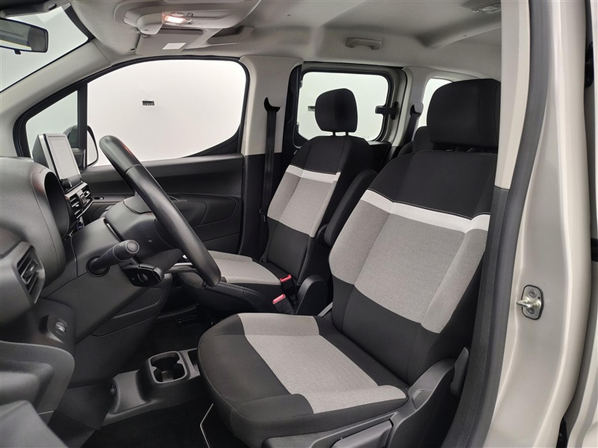 Citroen Berlingo 1.2 PureTech M *NAVI/CAM360/CARPLAY/PDC* (2022) - Foto 7