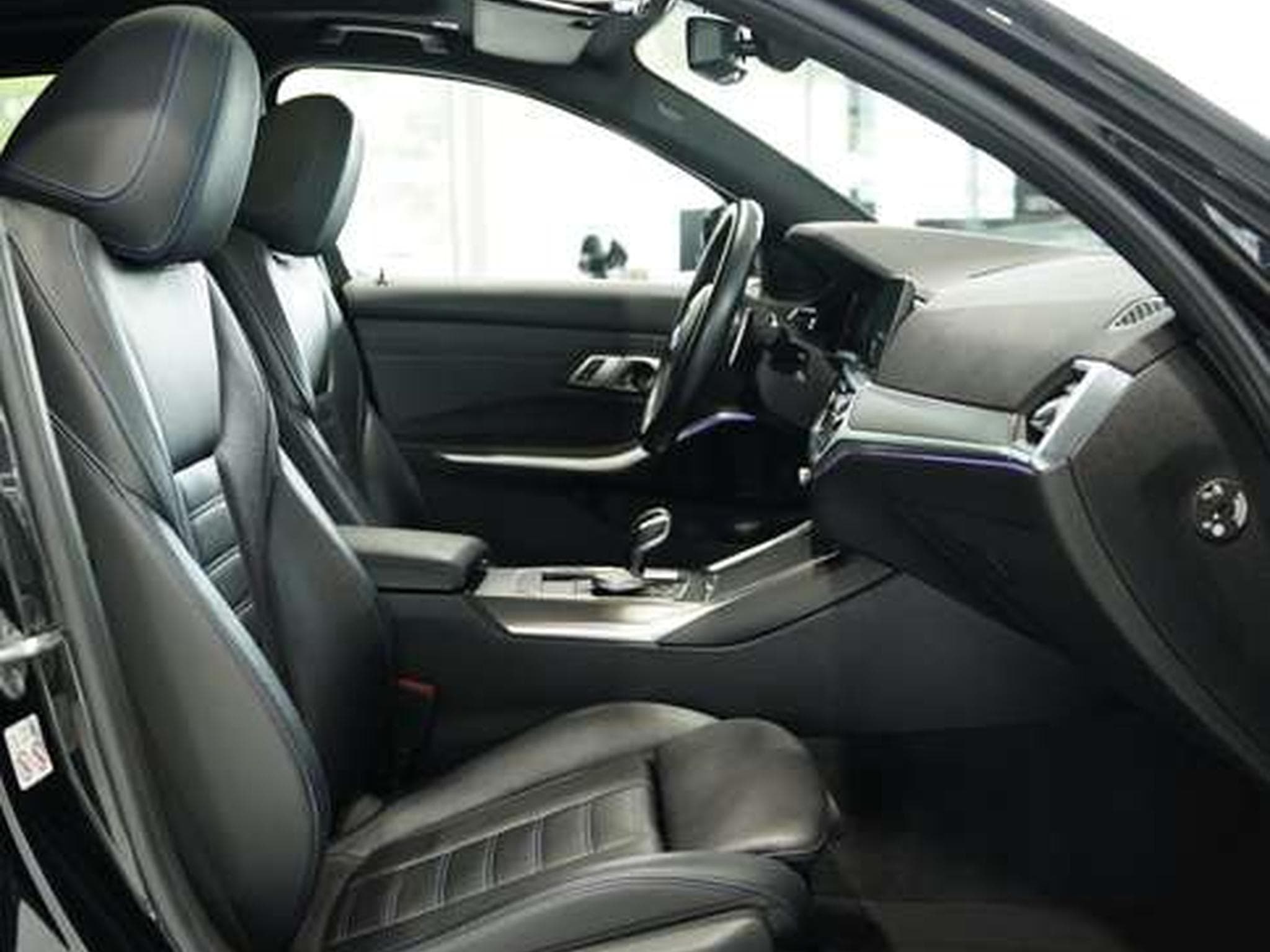 BMW 320 d Touring M Sportpaket *ACC*Pano*LiveCockpit (2021) - Foto 12