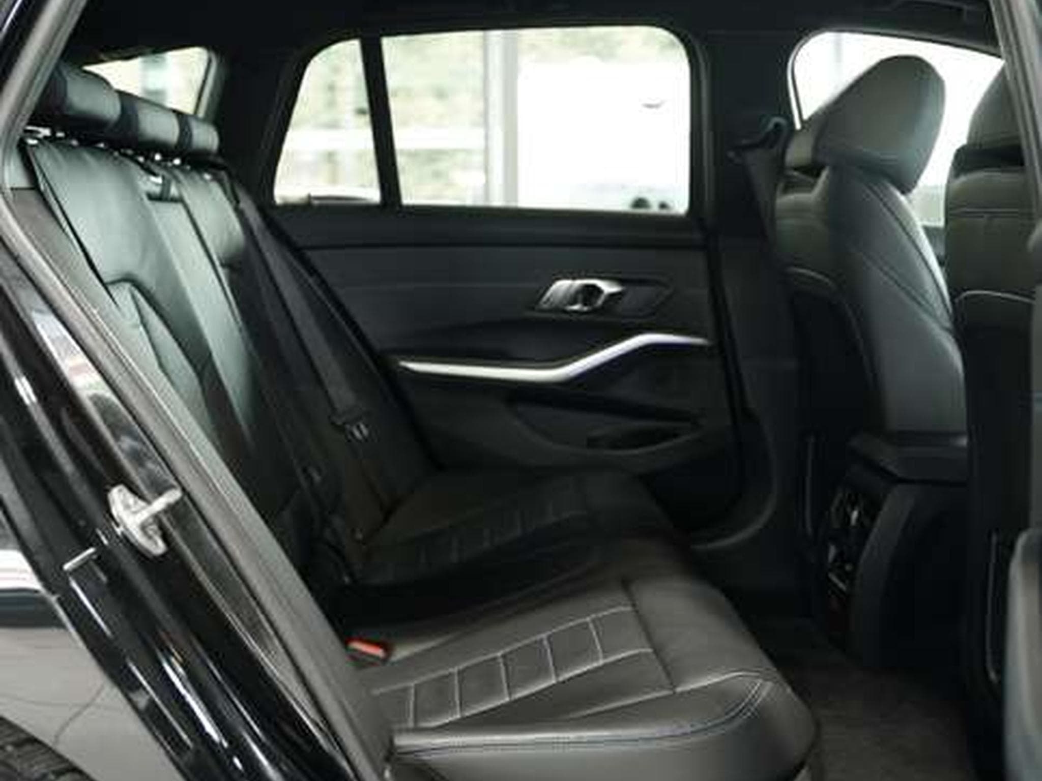 BMW 320 d Touring M Sportpaket *ACC*Pano*LiveCockpit (2021) - Foto 15