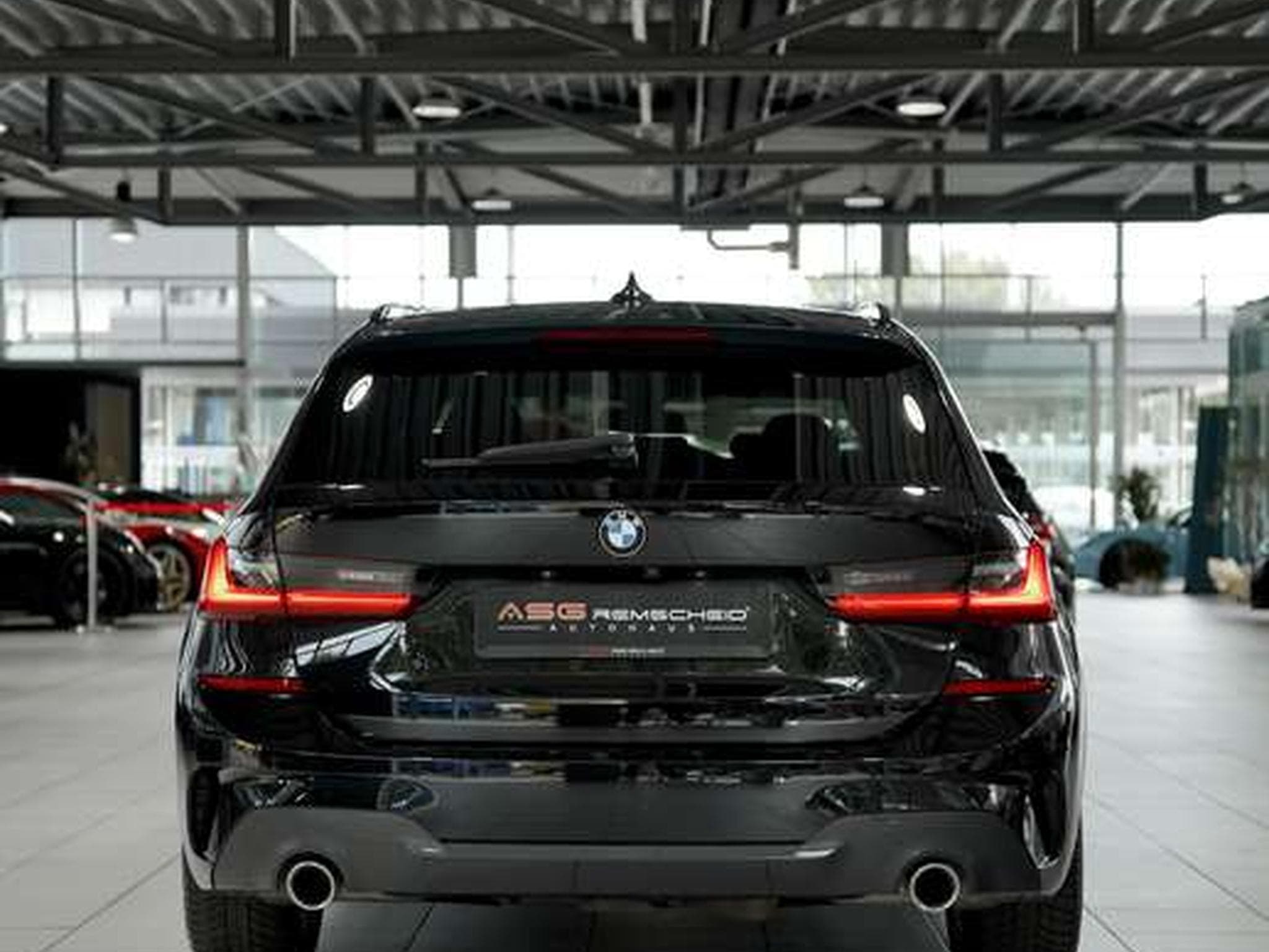 BMW 320 d Touring M Sportpaket *ACC*Pano*LiveCockpit (2021) - Foto 9
