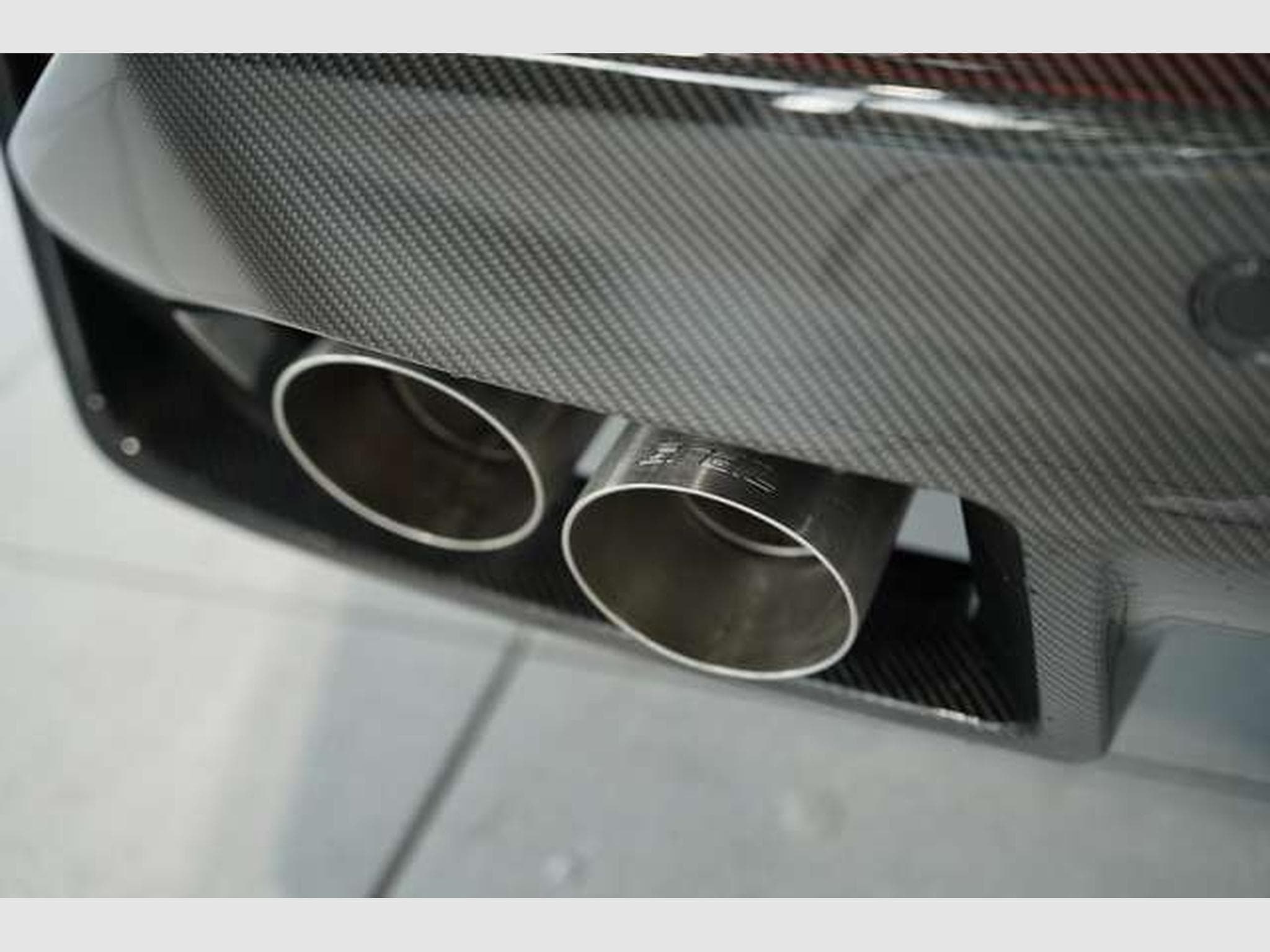 BMW M5 Touring 1.H *Carbon*Keramik*Grail*RossoCorsa (2025) - Foto 14