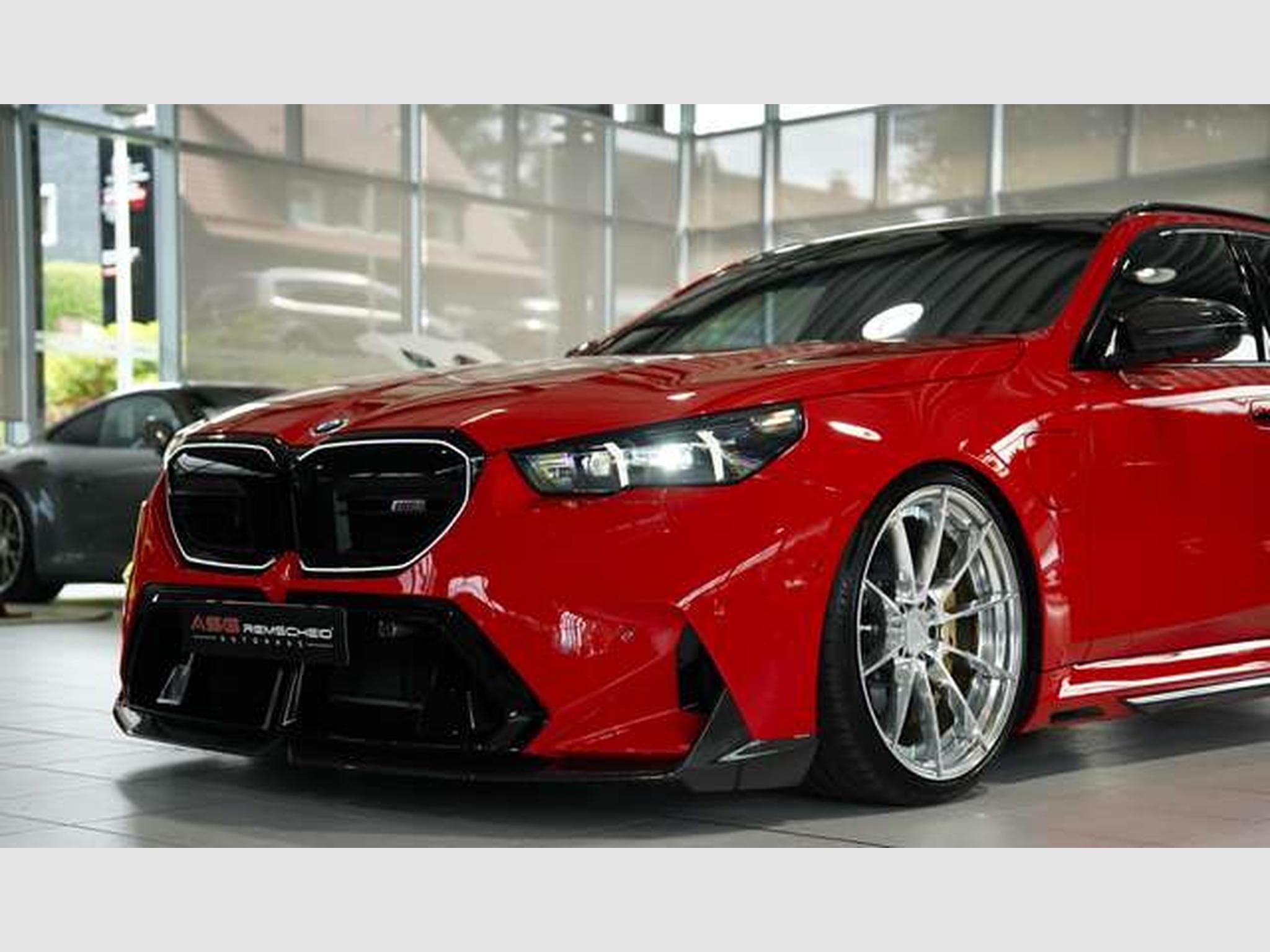 BMW M5 Touring 1.H *Carbon*Keramik*Grail*RossoCorsa (2025) - Foto 19
