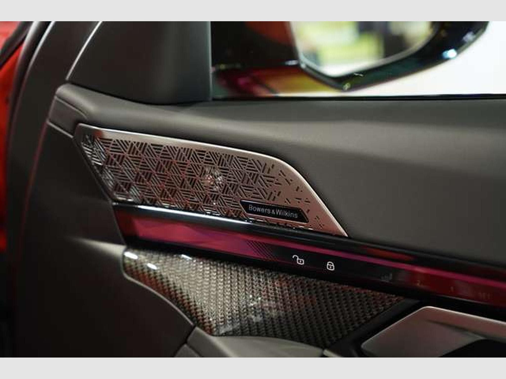 BMW M5 Touring 1.H *Carbon*Keramik*Grail*RossoCorsa (2025) - Foto 24