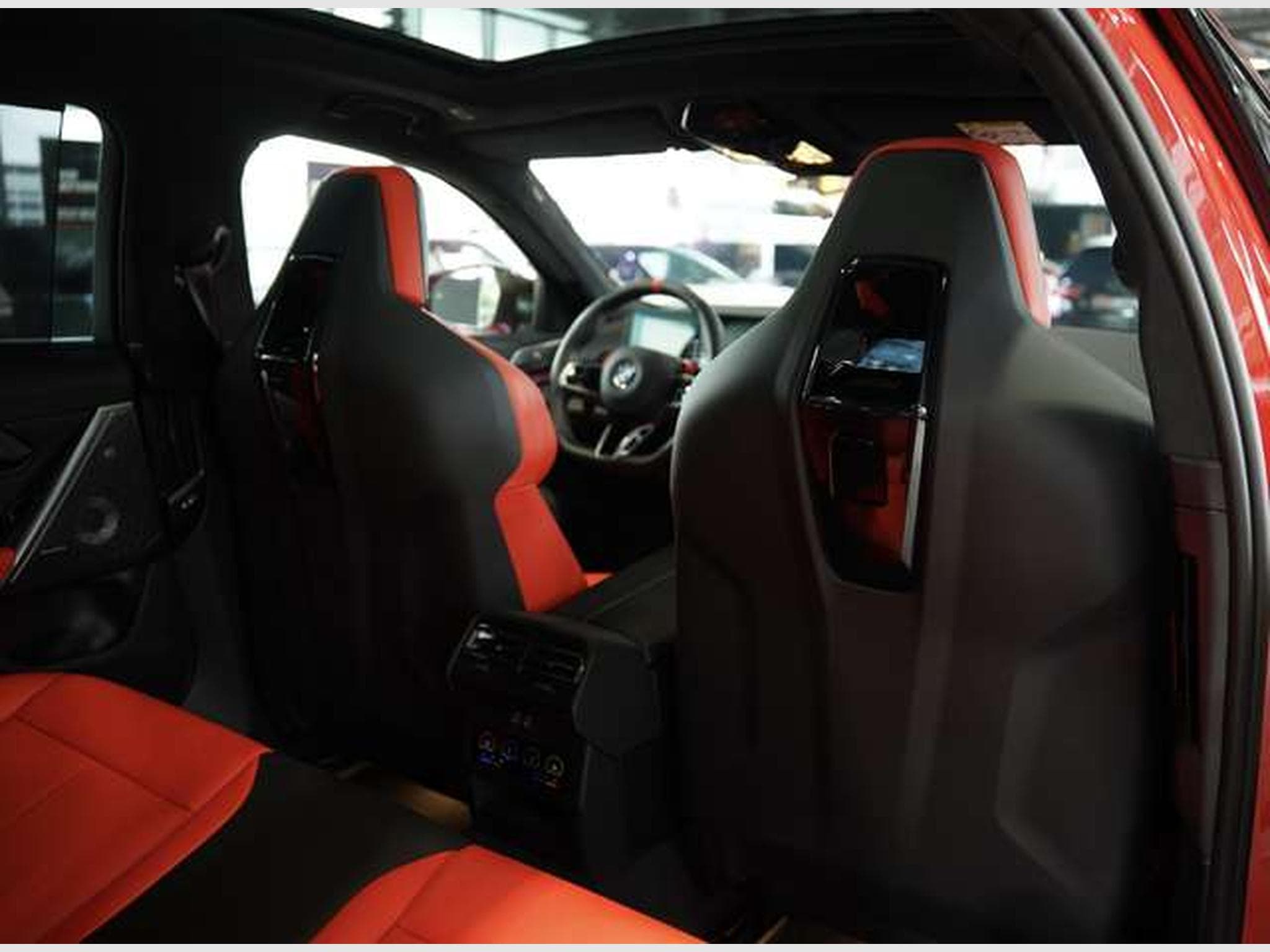 BMW M5 Touring 1.H *Carbon*Keramik*Grail*RossoCorsa (2025) - Foto 30