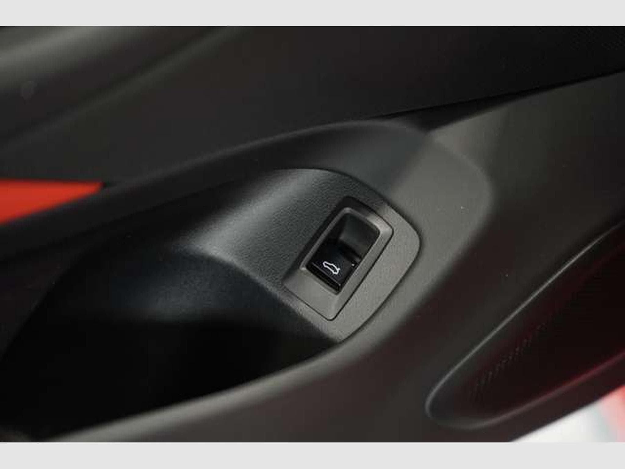 BMW M5 Touring 1.H *Carbon*Keramik*Grail*RossoCorsa (2025) - Foto 33