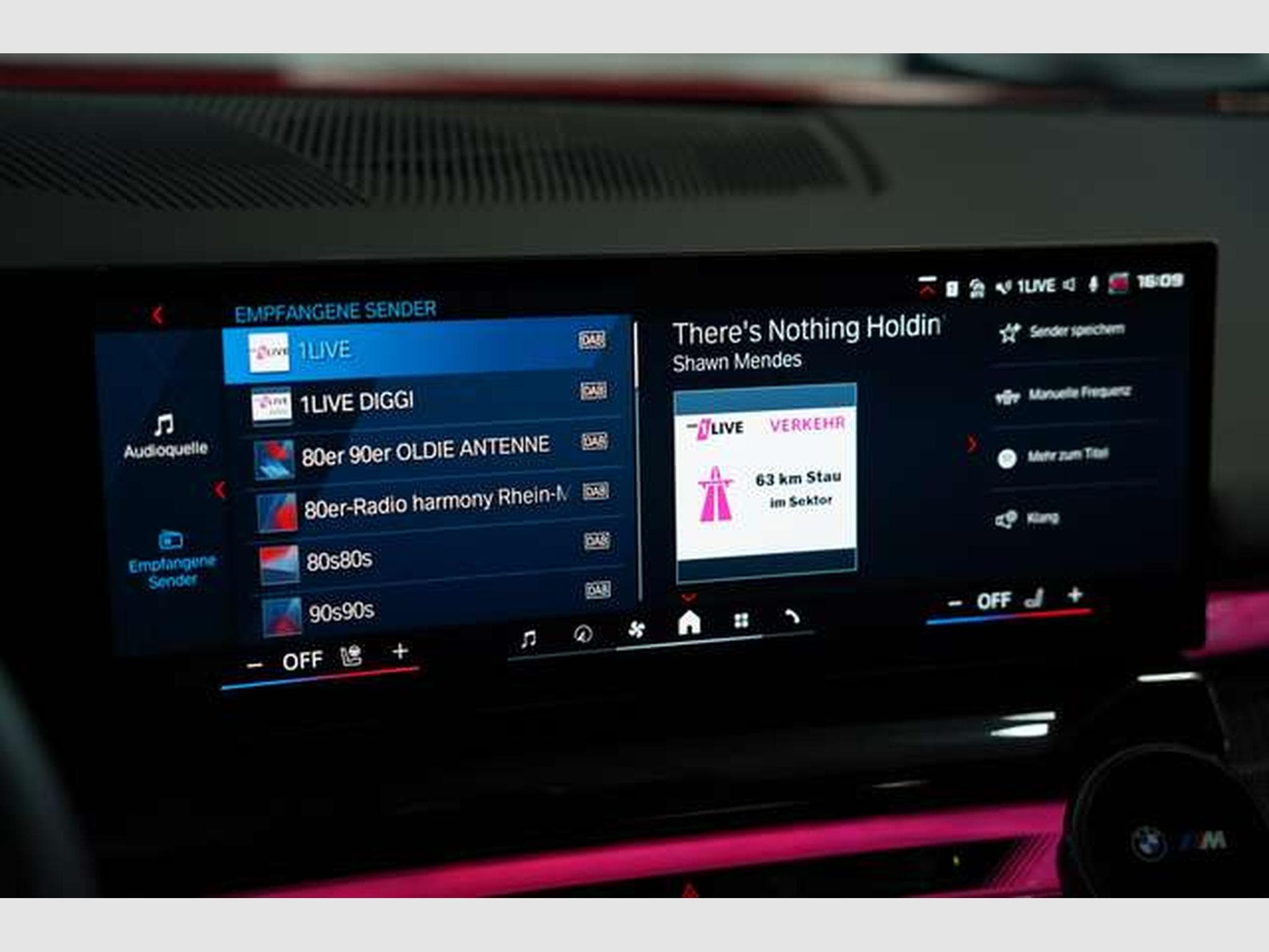 BMW M5 Touring 1.H *Carbon*Keramik*Grail*RossoCorsa (2025) - Foto 40