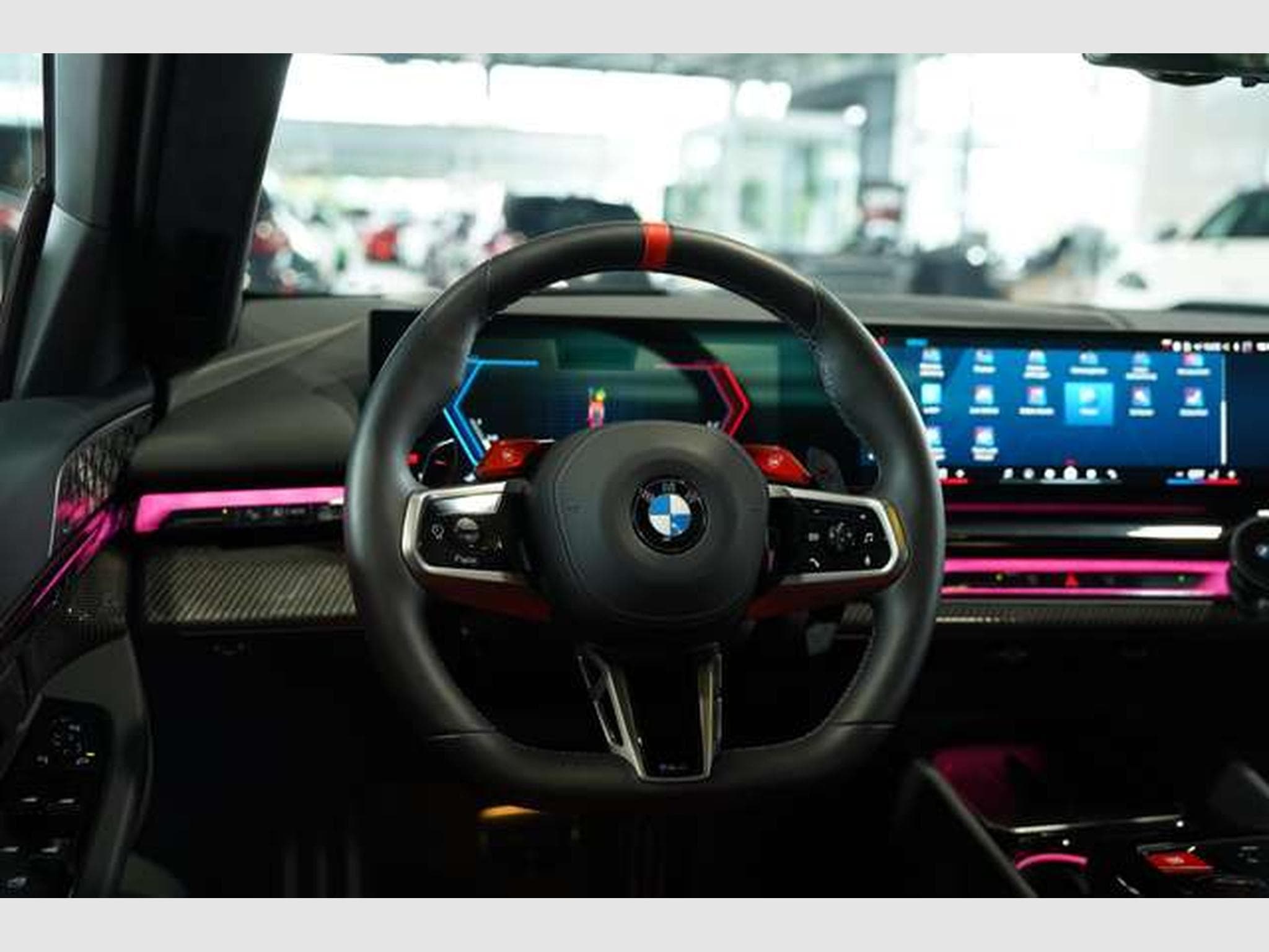 BMW M5 Touring 1.H *Carbon*Keramik*Grail*RossoCorsa (2025) - Foto 45
