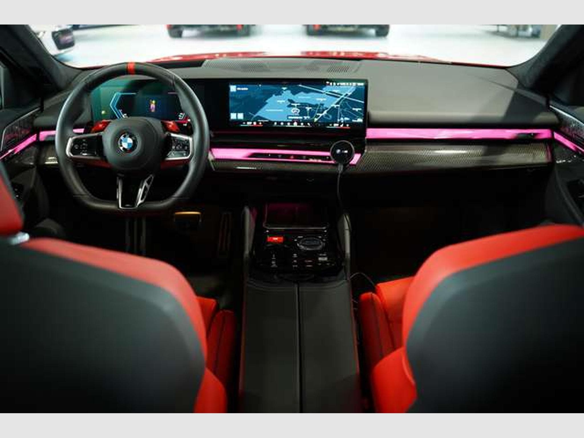 BMW M5 Touring 1.H *Carbon*Keramik*Grail*RossoCorsa (2025) - Foto 46