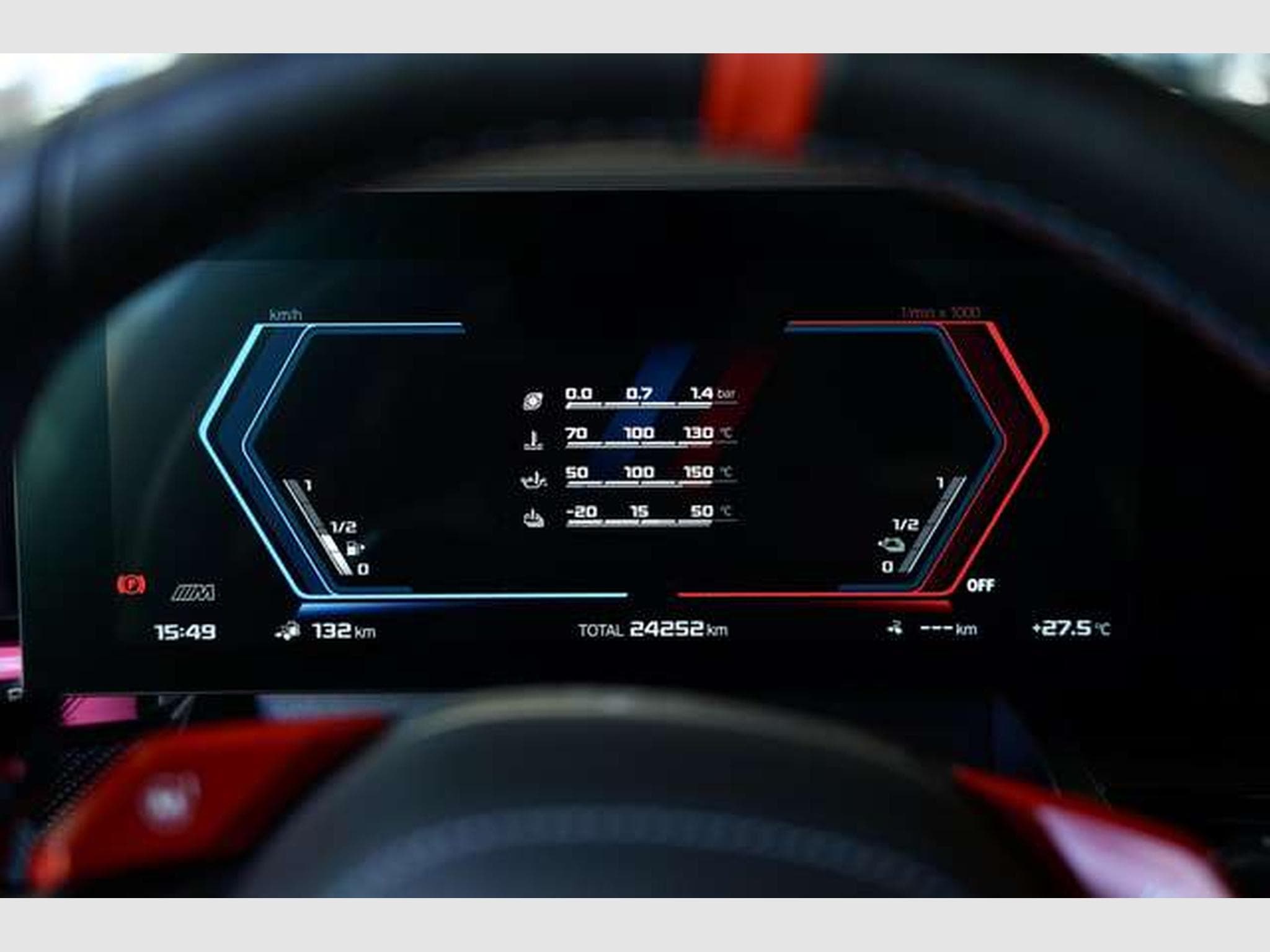BMW M5 Touring 1.H *Carbon*Keramik*Grail*RossoCorsa (2025) - Foto 49