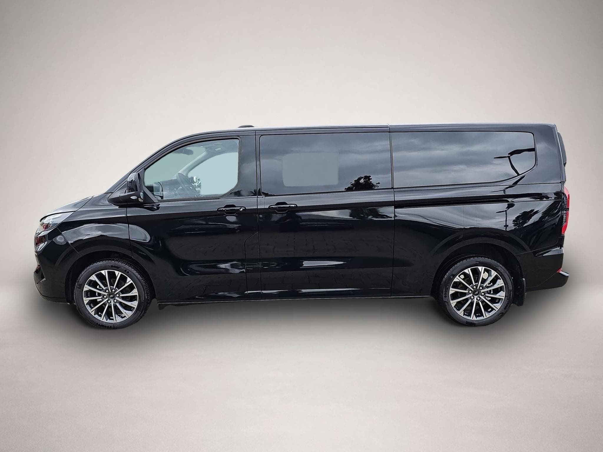 Ford Tourneo (2026) - Foto 4