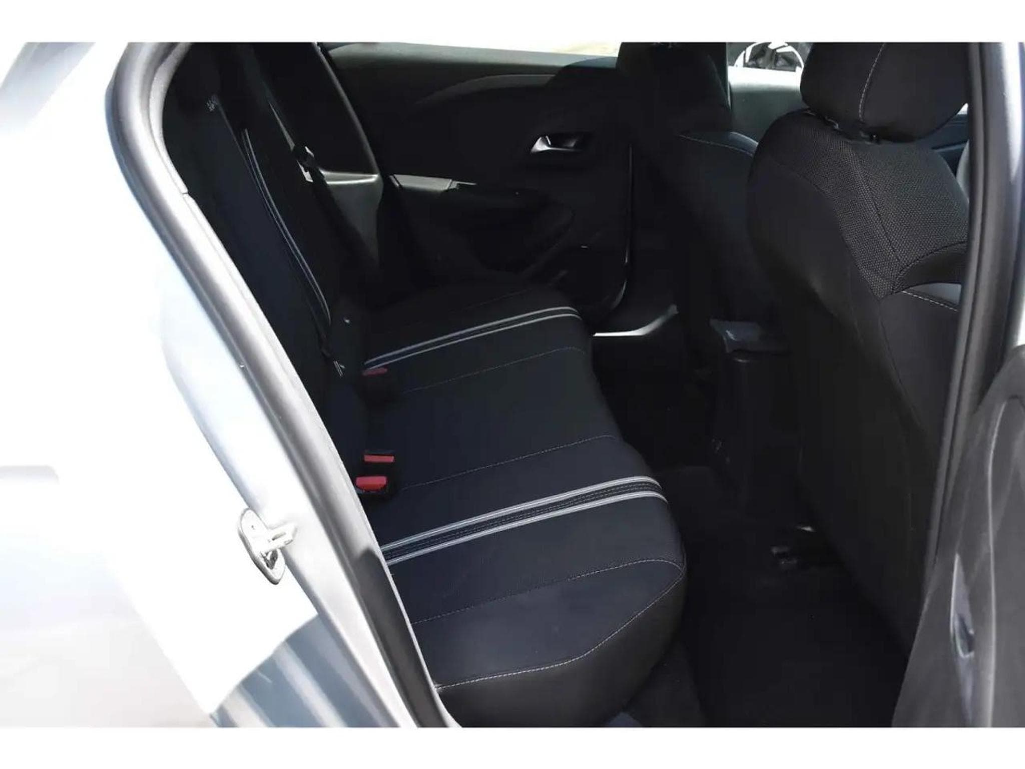 Opel Corsa (2025) - Foto 8