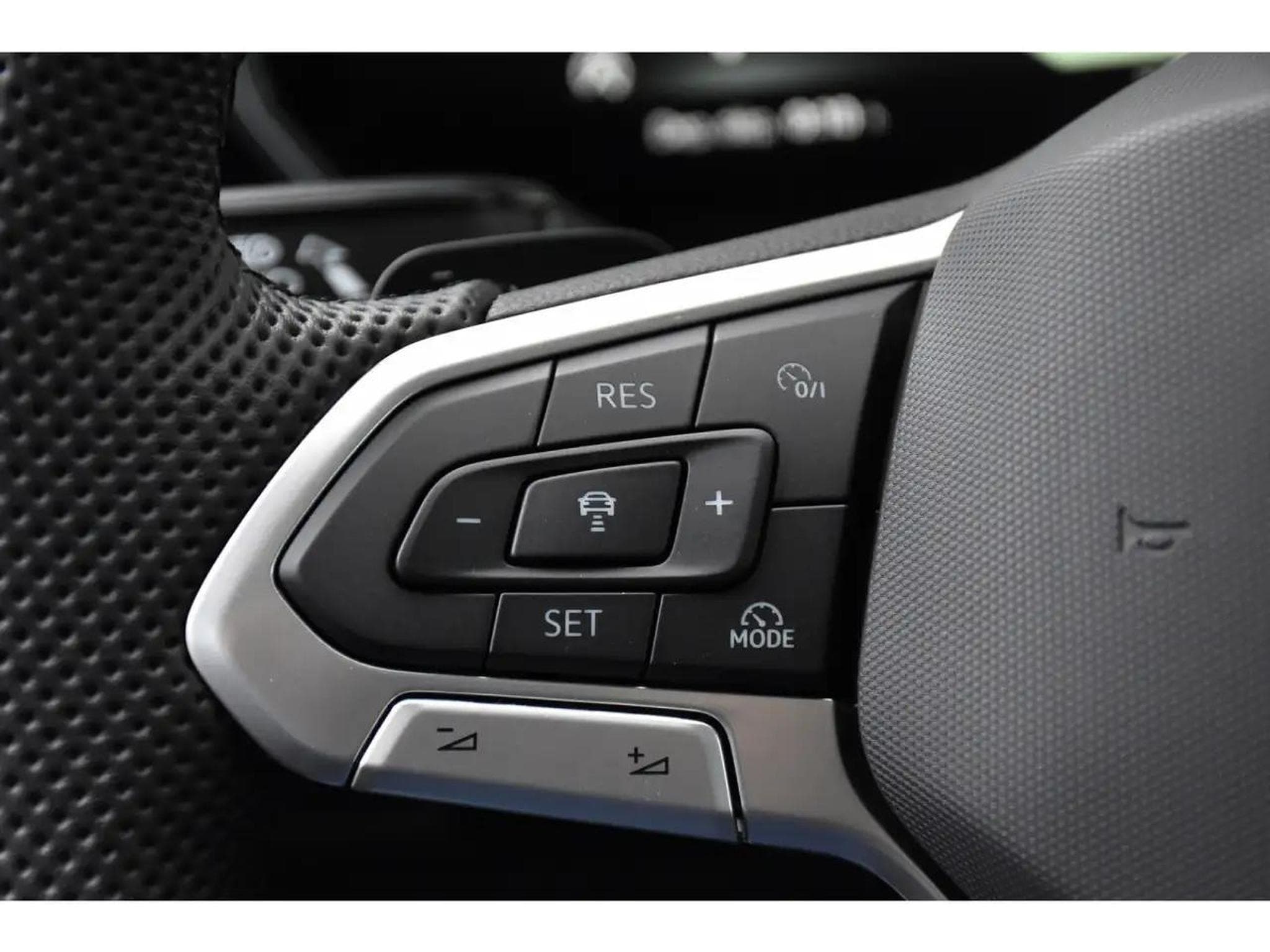 VW Touareg (2026) - Foto 23