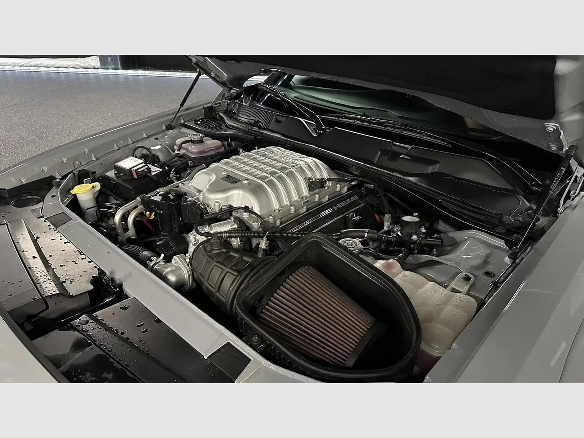 Dodge Challenger (2022) - Photo 19