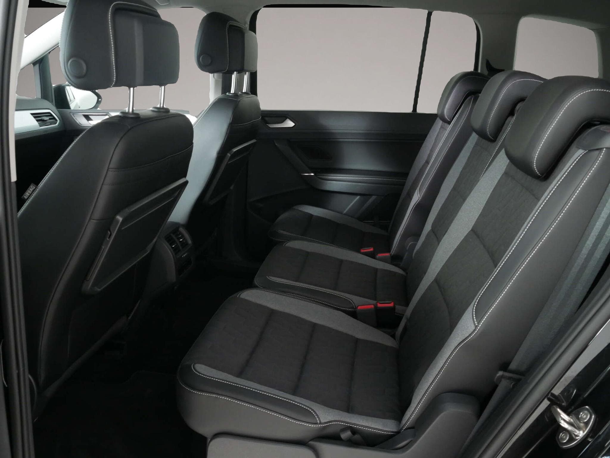 VW Touran (2025) - Foto 4