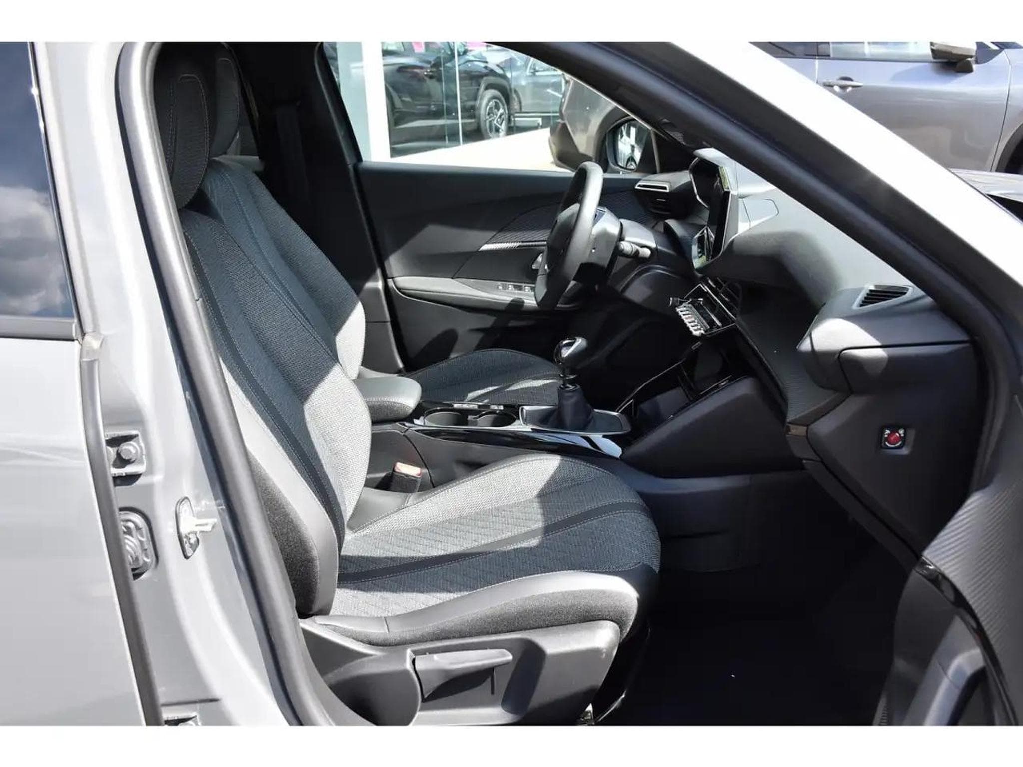 Peugeot 2008 (2025) - Foto 7