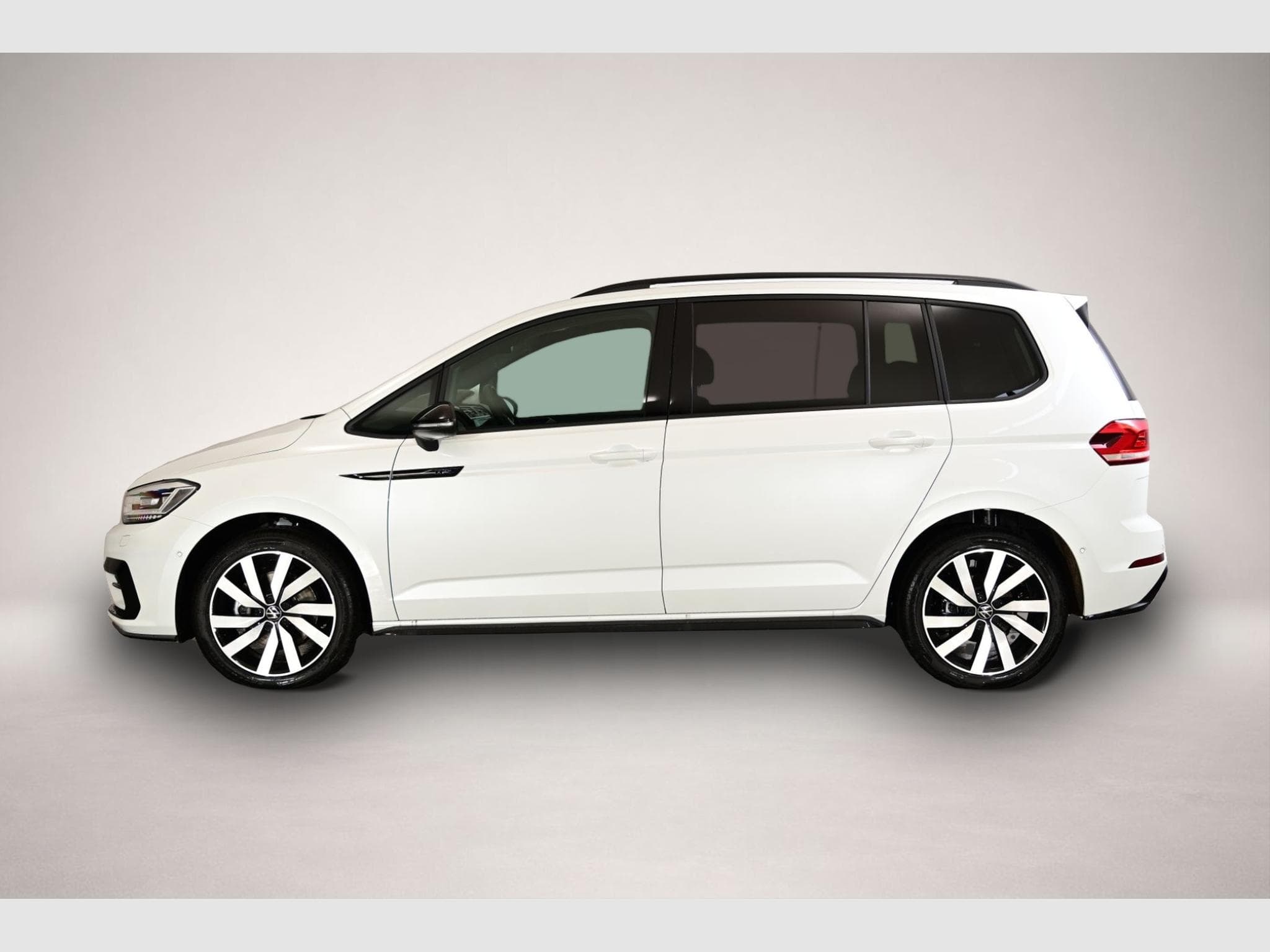 VW Touran (2026) - Foto 2