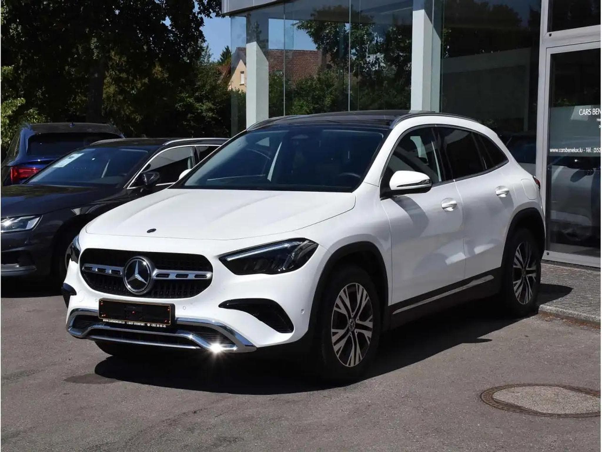 Mercedes GLA 200 (2024) - Photo 2